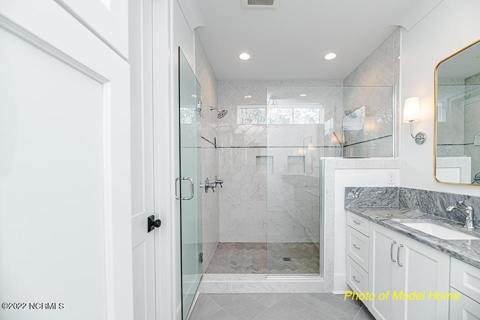 816 Cedarhurst Drive SE