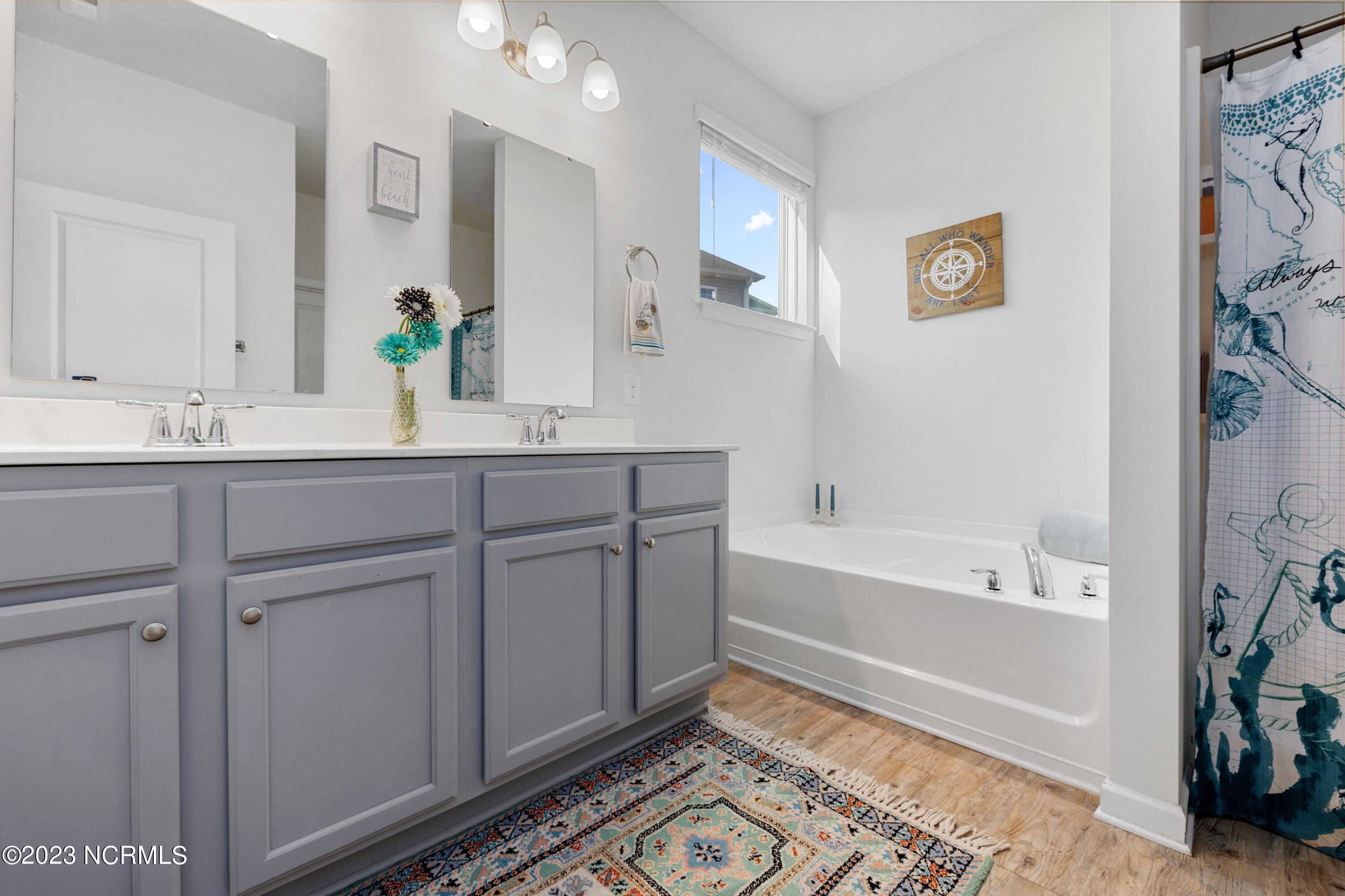 747 Stradleigh Court