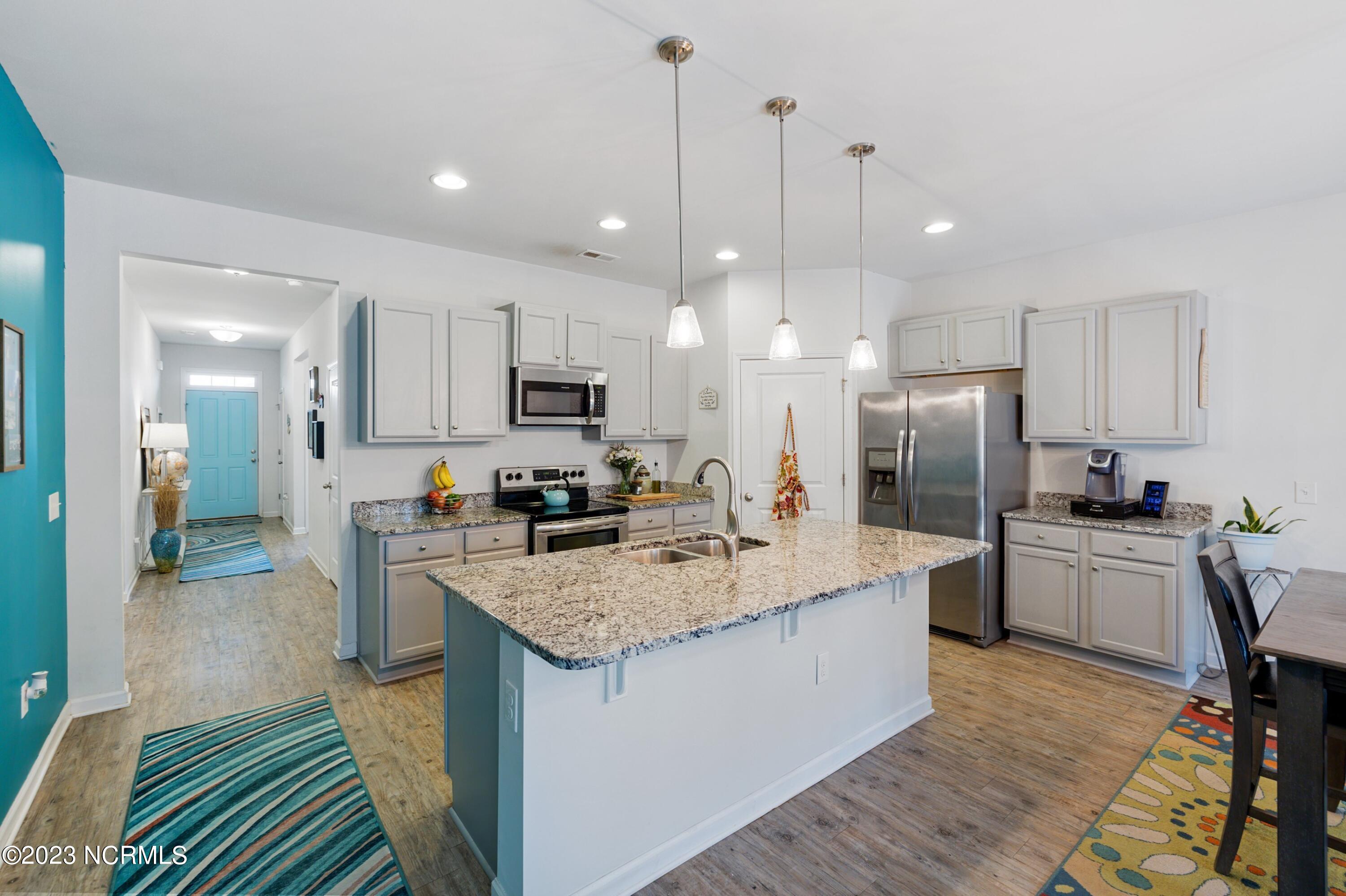 747 Stradleigh Court