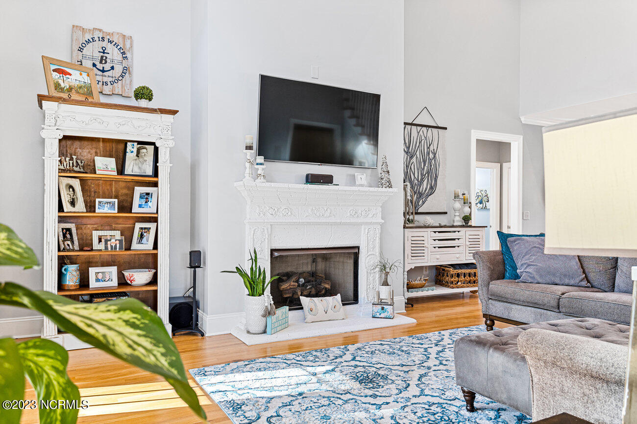 8901 New Forest Drive