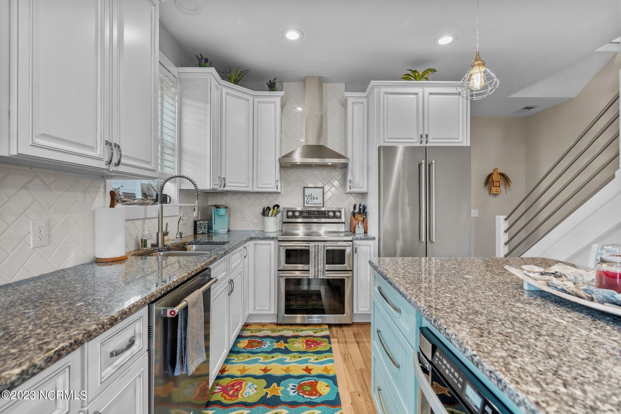 1211 Snapper Lane, 1
