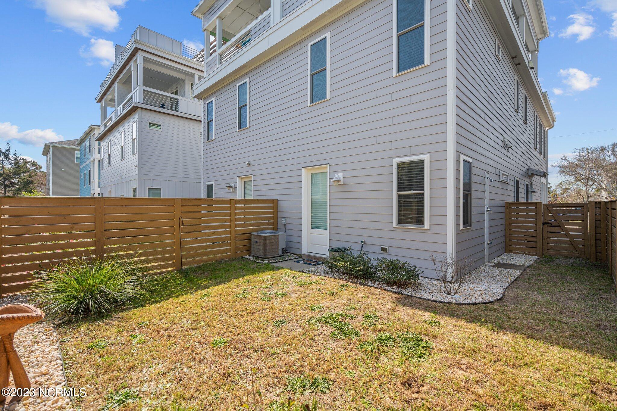 1211 Snapper Lane, 1