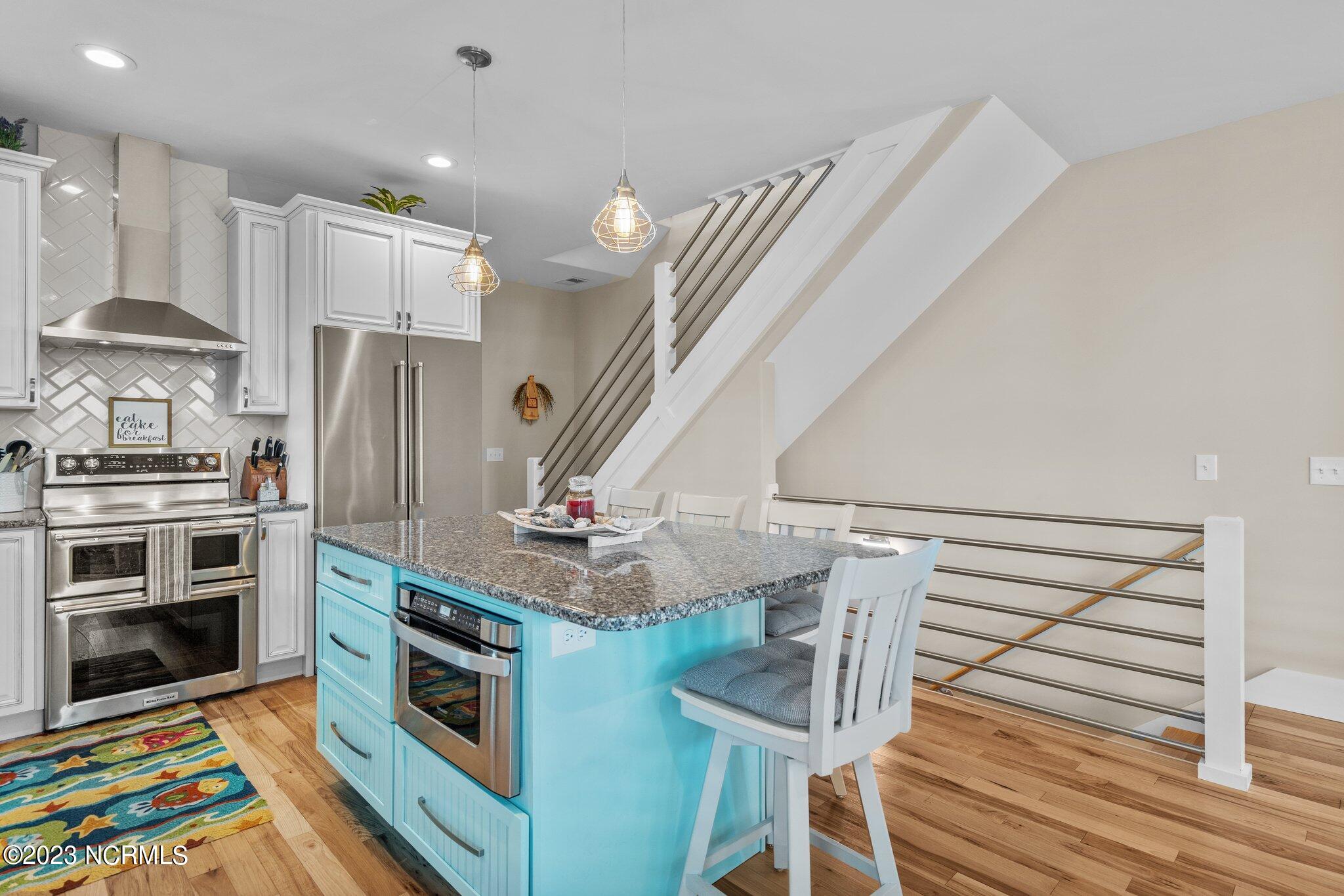1211 Snapper Lane, 1