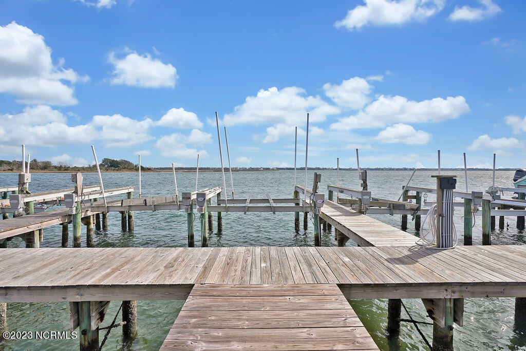 108 Seven Oaks Court