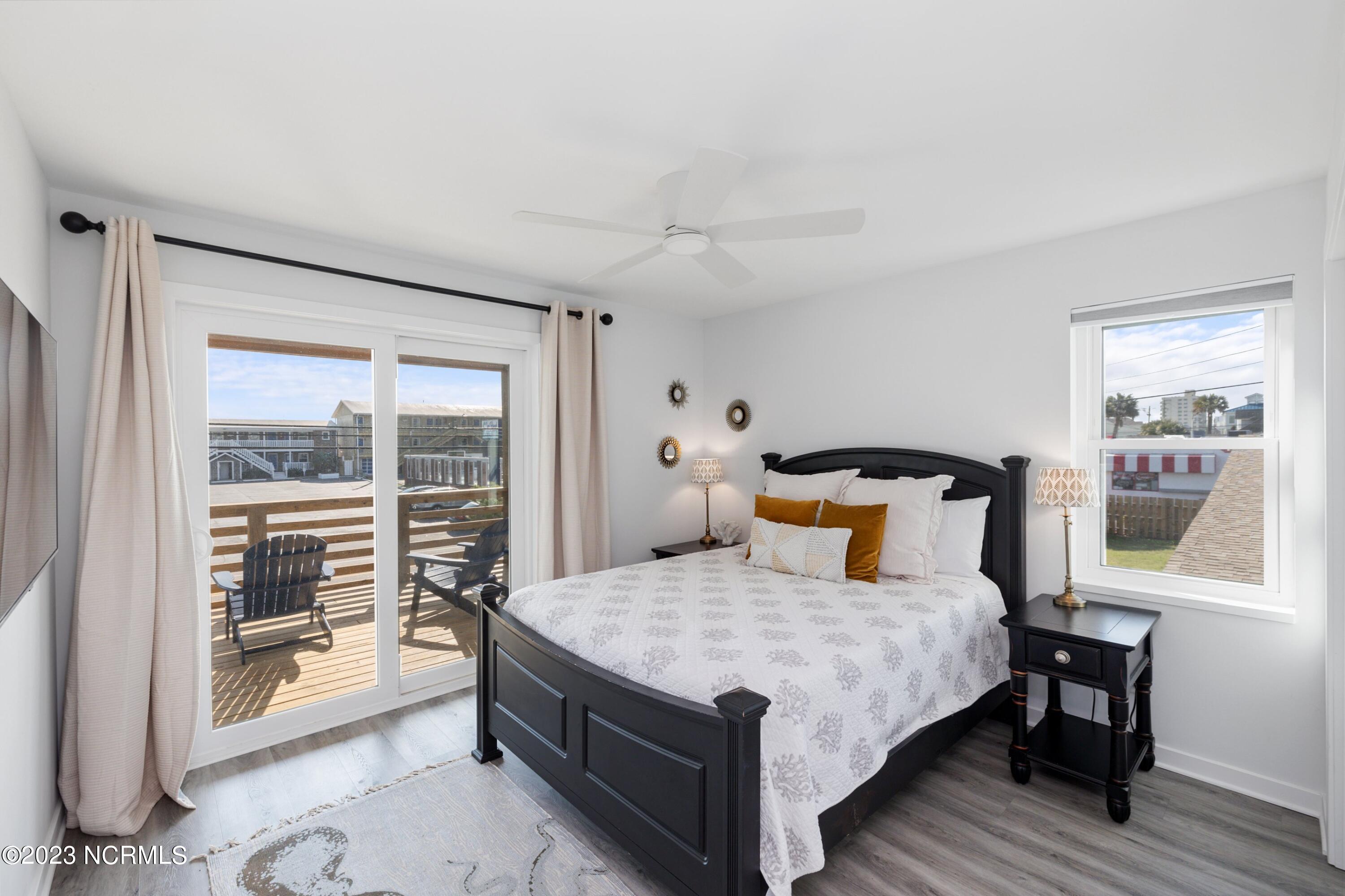 1110 Lake Park Boulevard S, 2