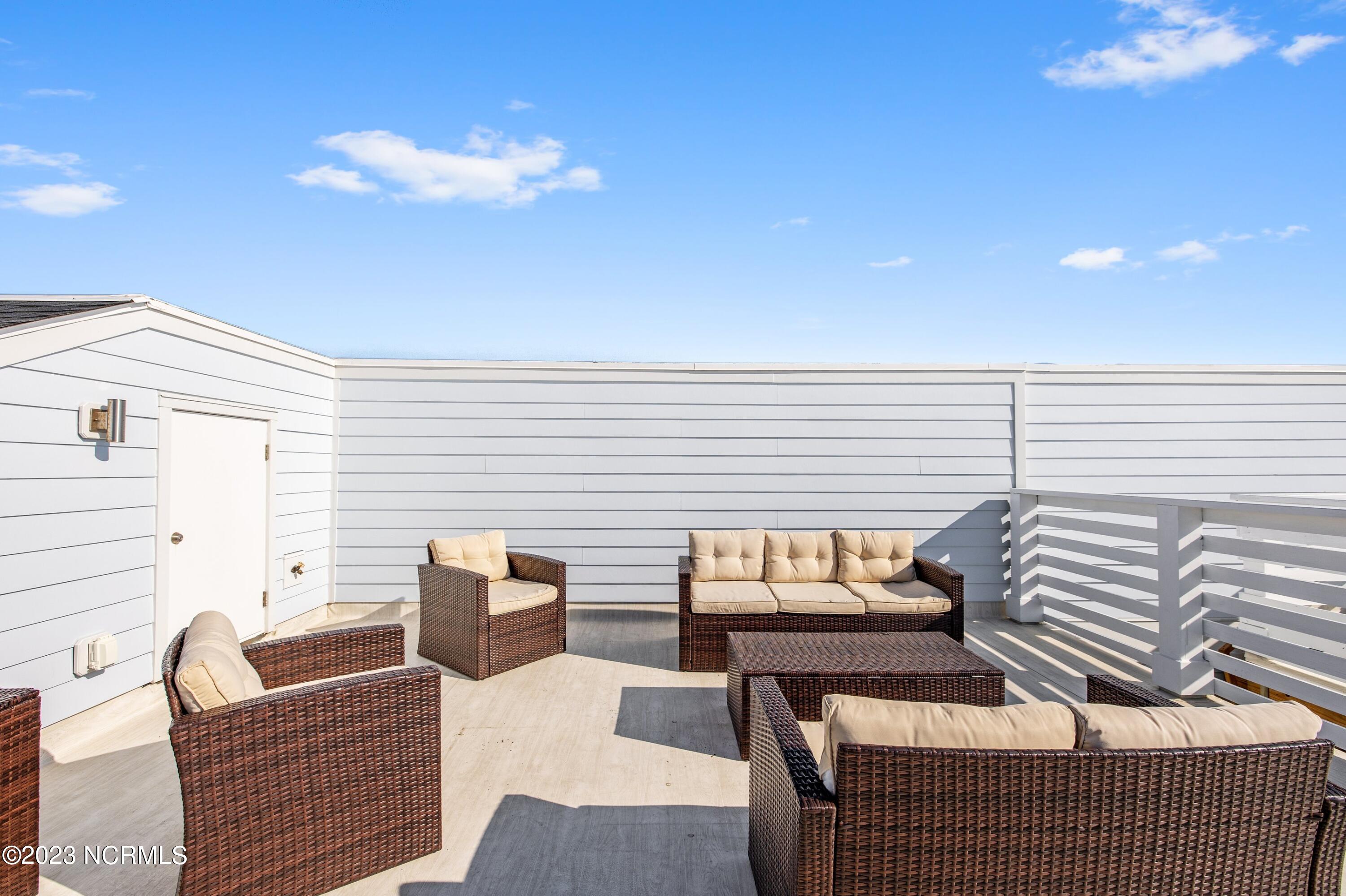 1110 Lake Park Boulevard S, 2