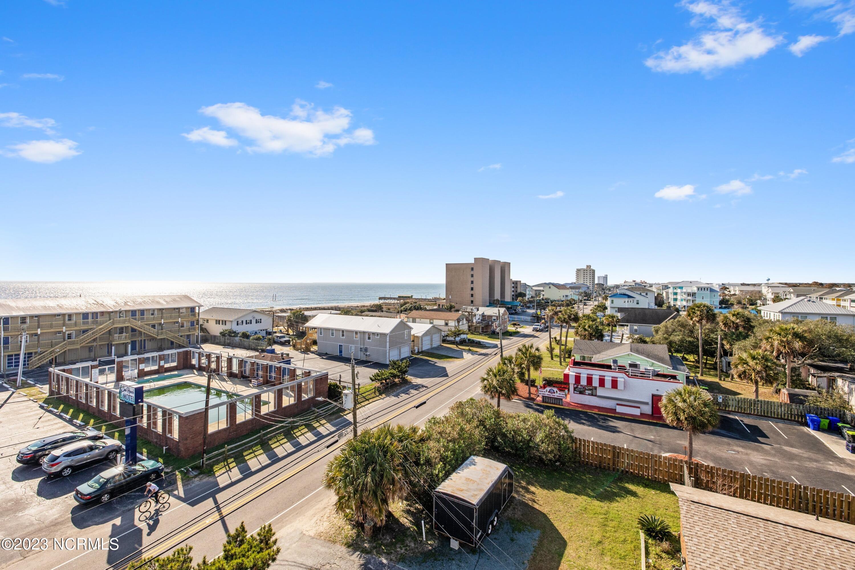 1110 Lake Park Boulevard S, 2