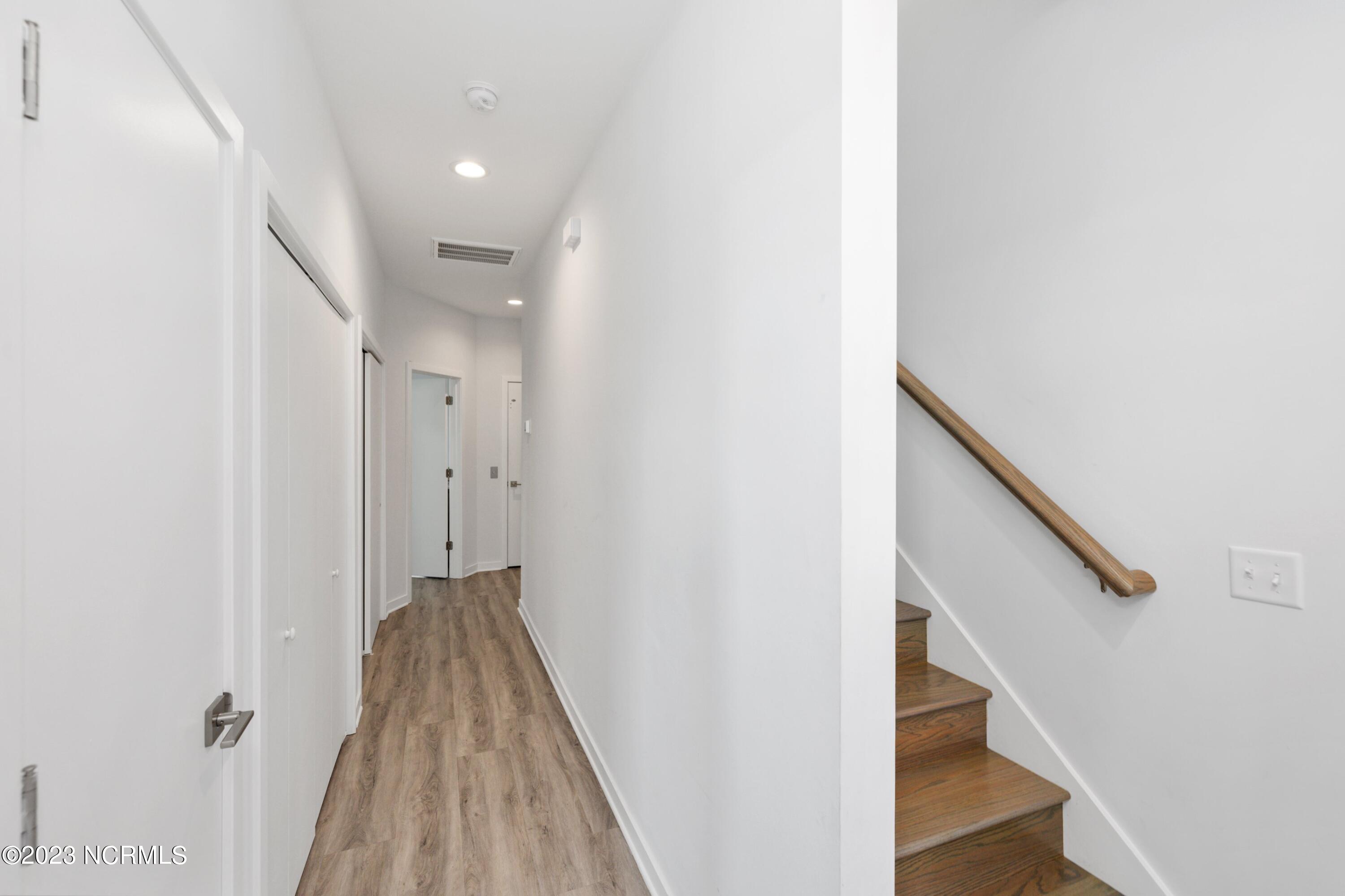 1110 Lake Park Boulevard S, 2