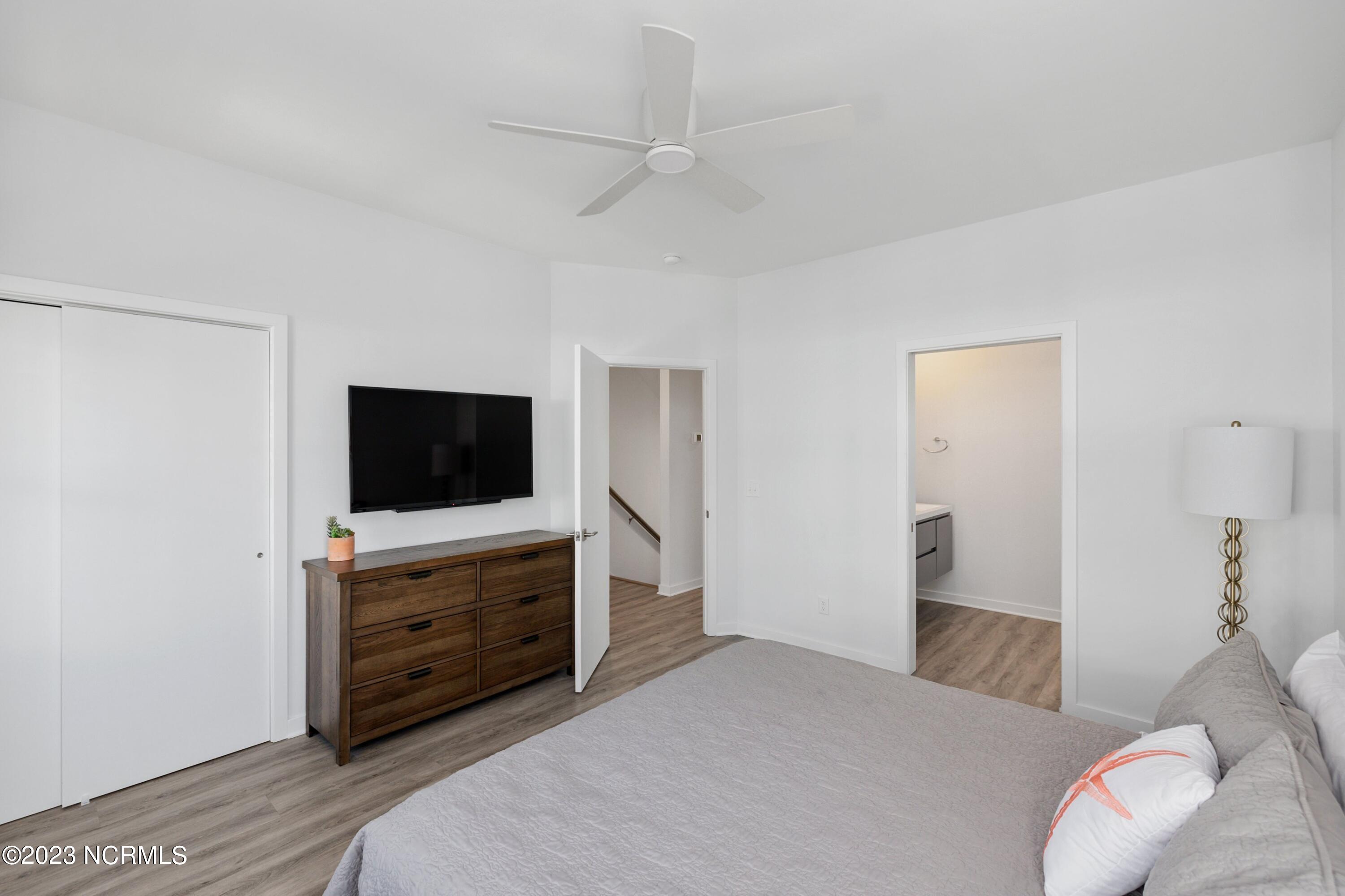 1110 Lake Park Boulevard S, 2