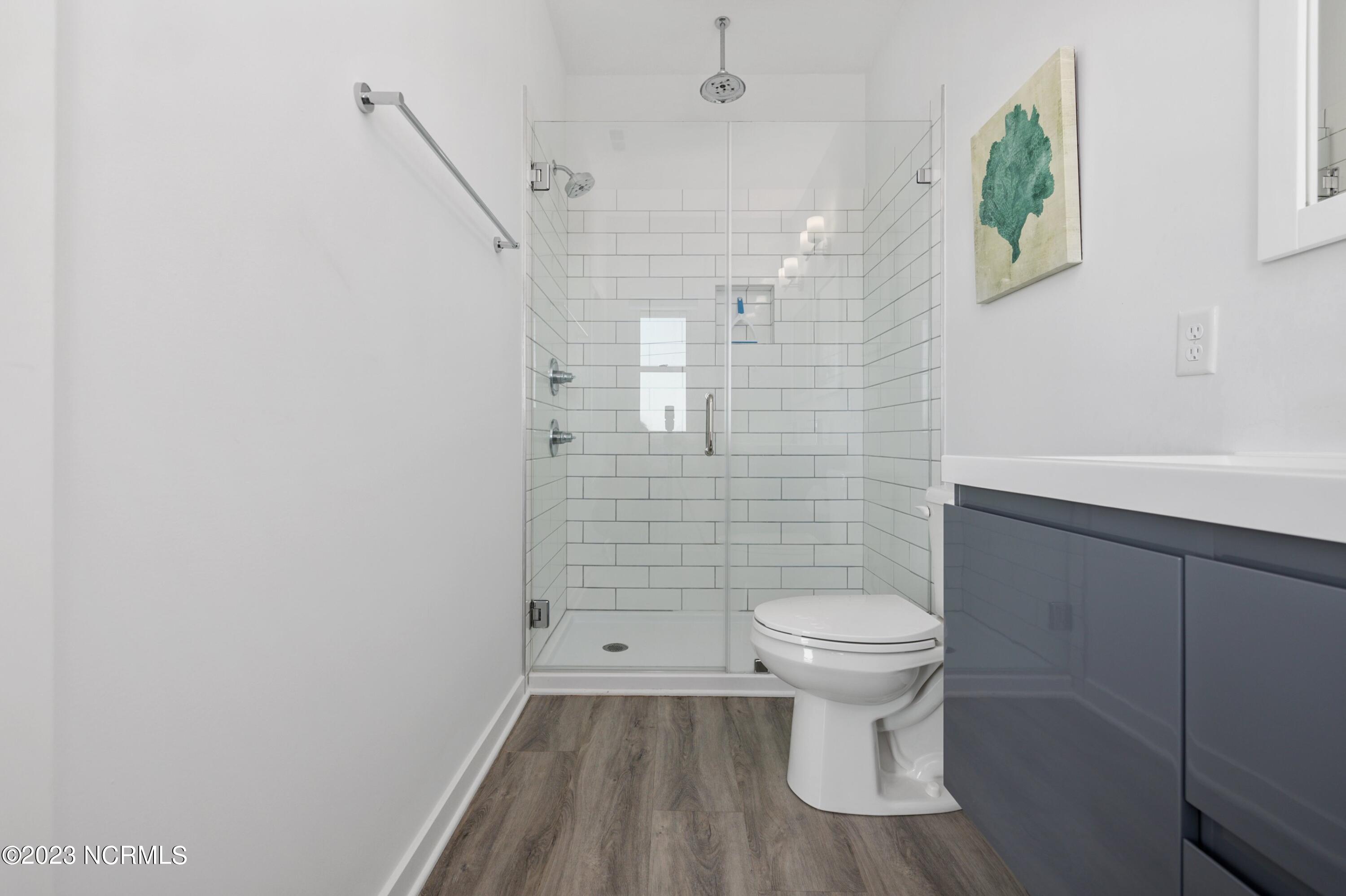 1110 Lake Park Boulevard S, 2