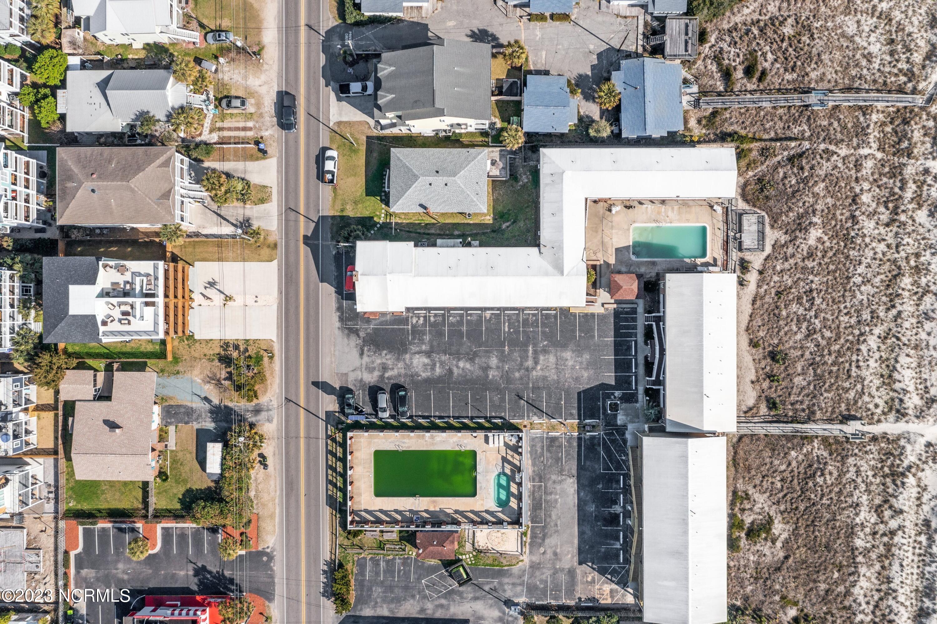 1110 Lake Park Boulevard S, 2