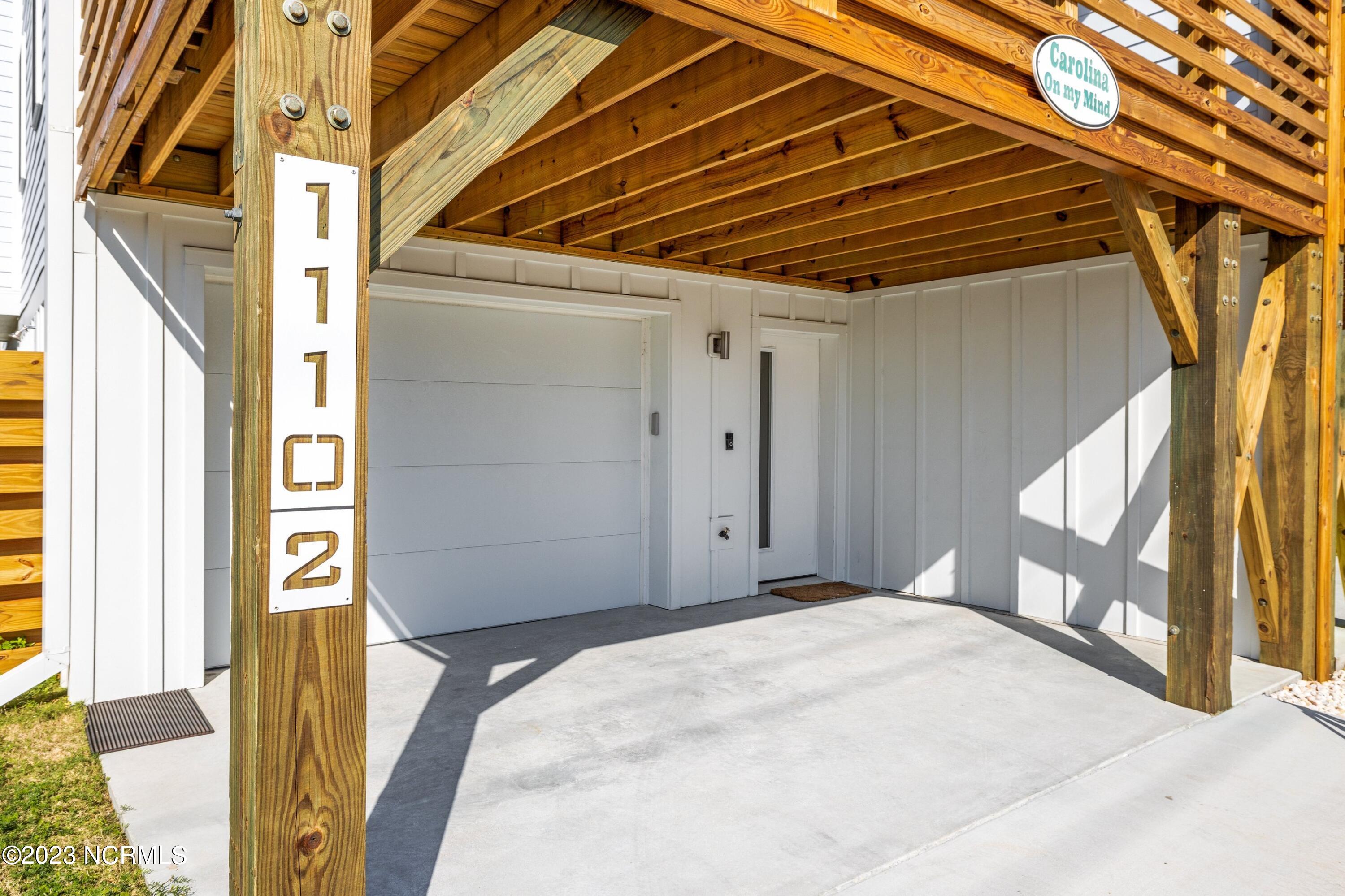 1110 Lake Park Boulevard S, 2