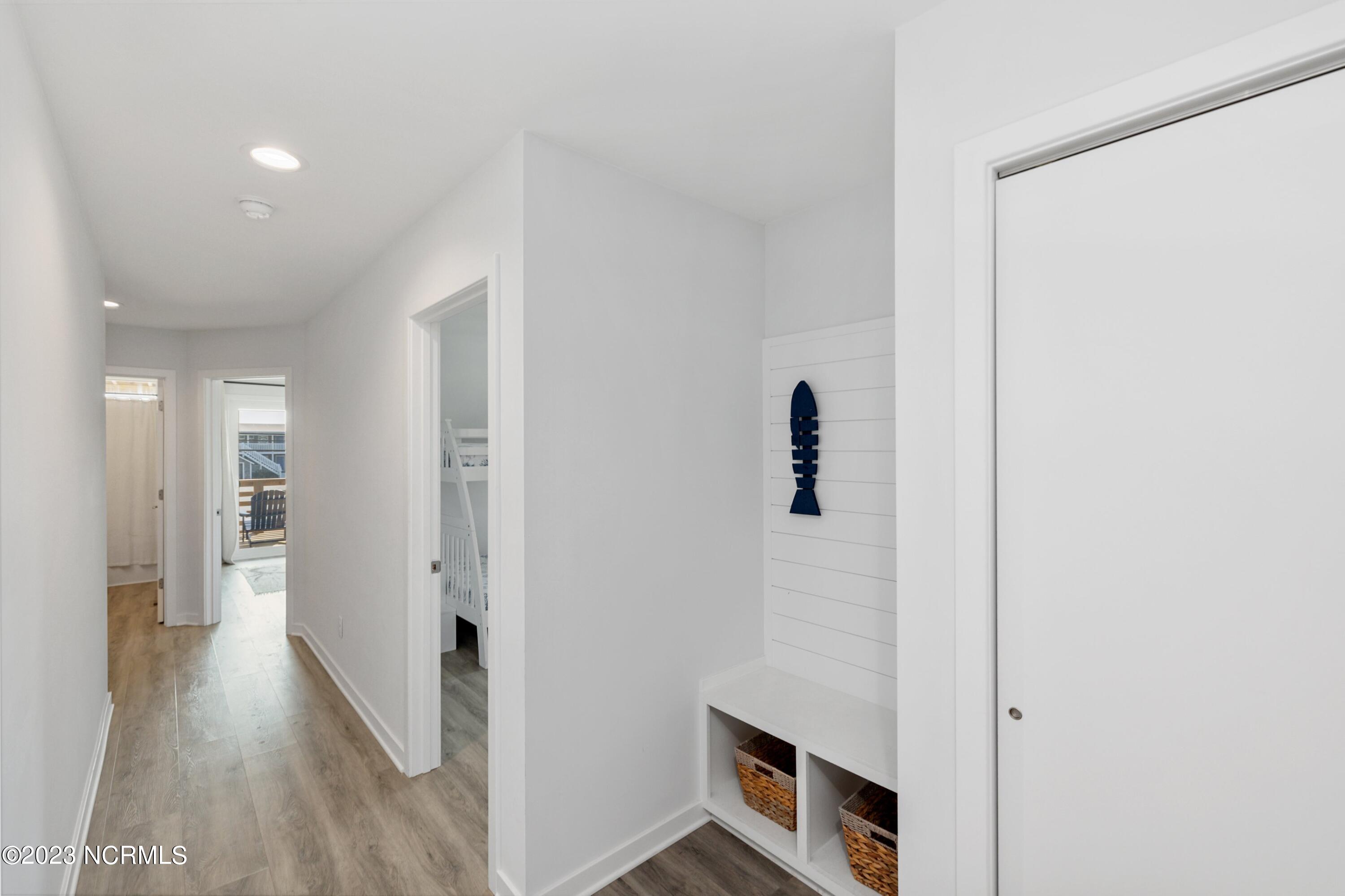 1110 Lake Park Boulevard S, 2