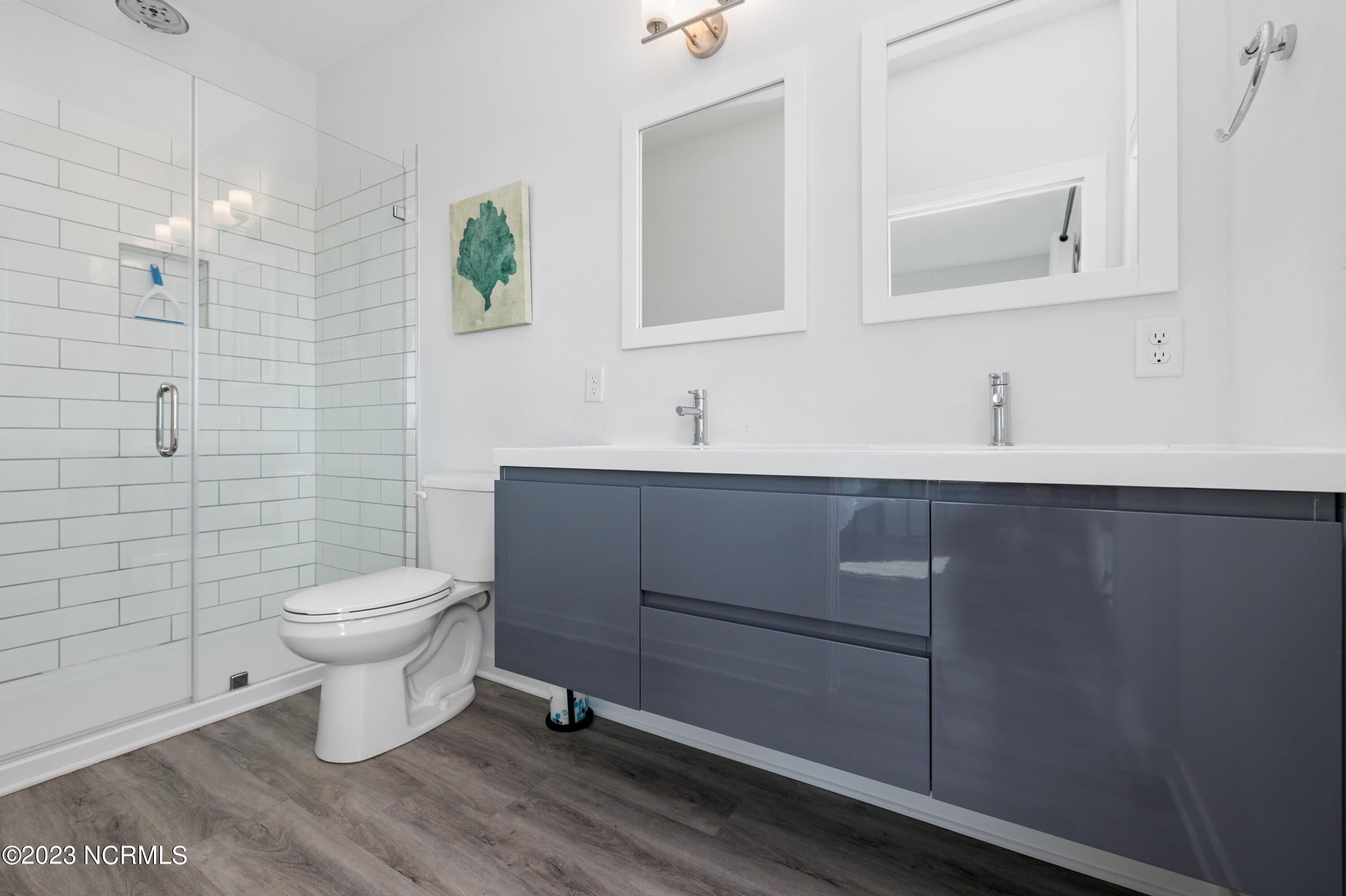 1110 Lake Park Boulevard S, 2