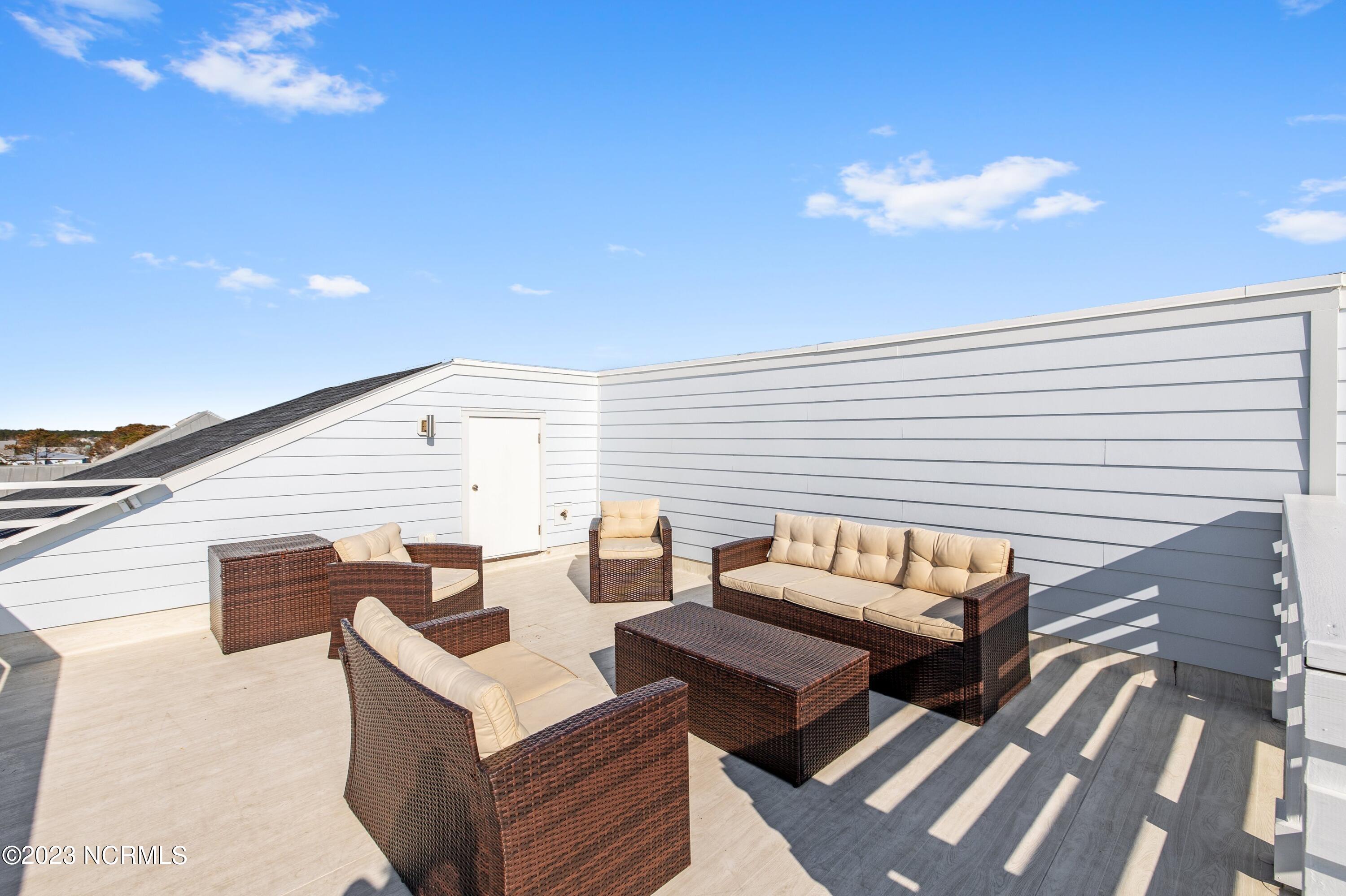 1110 Lake Park Boulevard S, 2