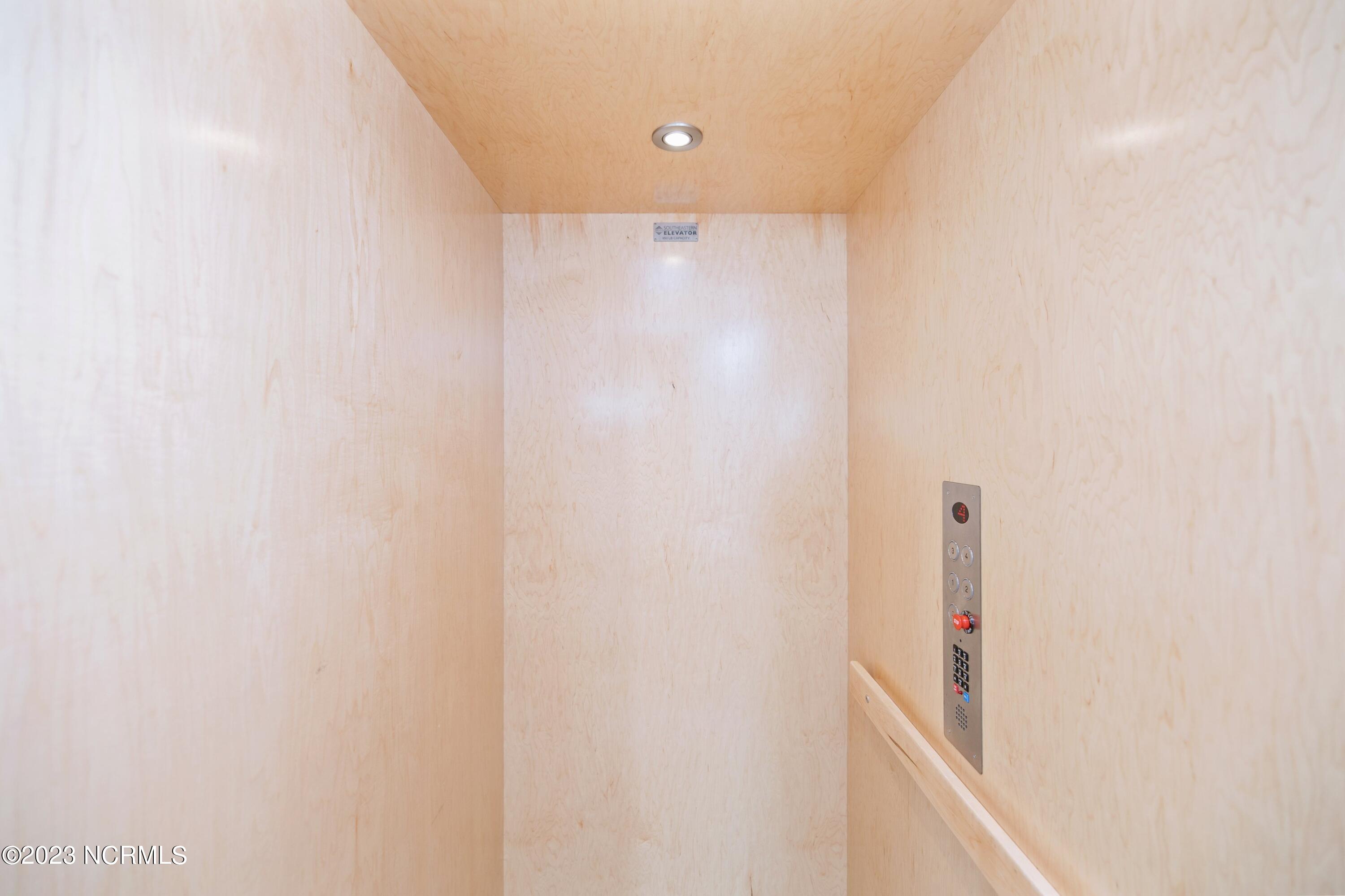 1110 Lake Park Boulevard S, 2