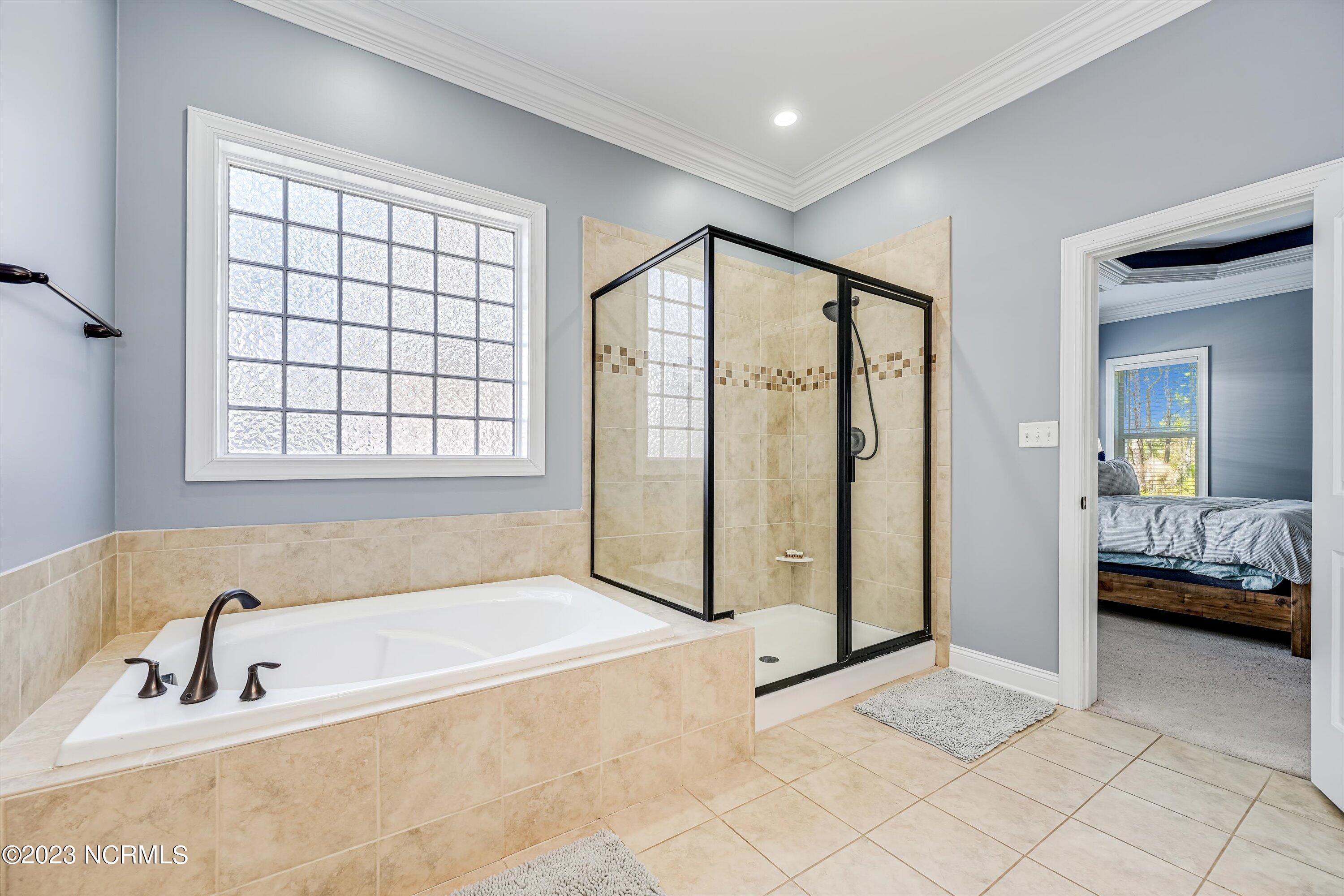 1035 Grandview Drive