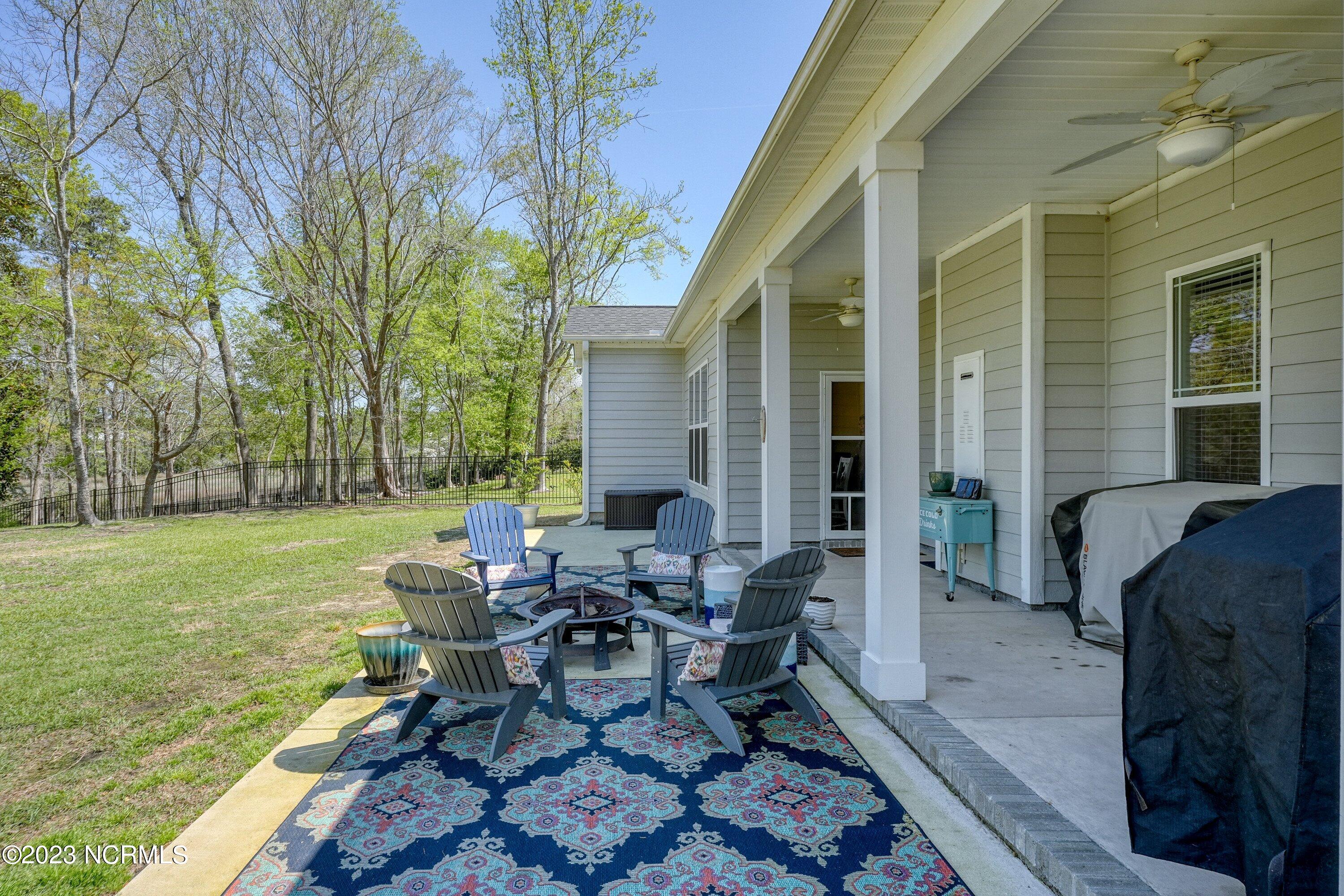 1035 Grandview Drive