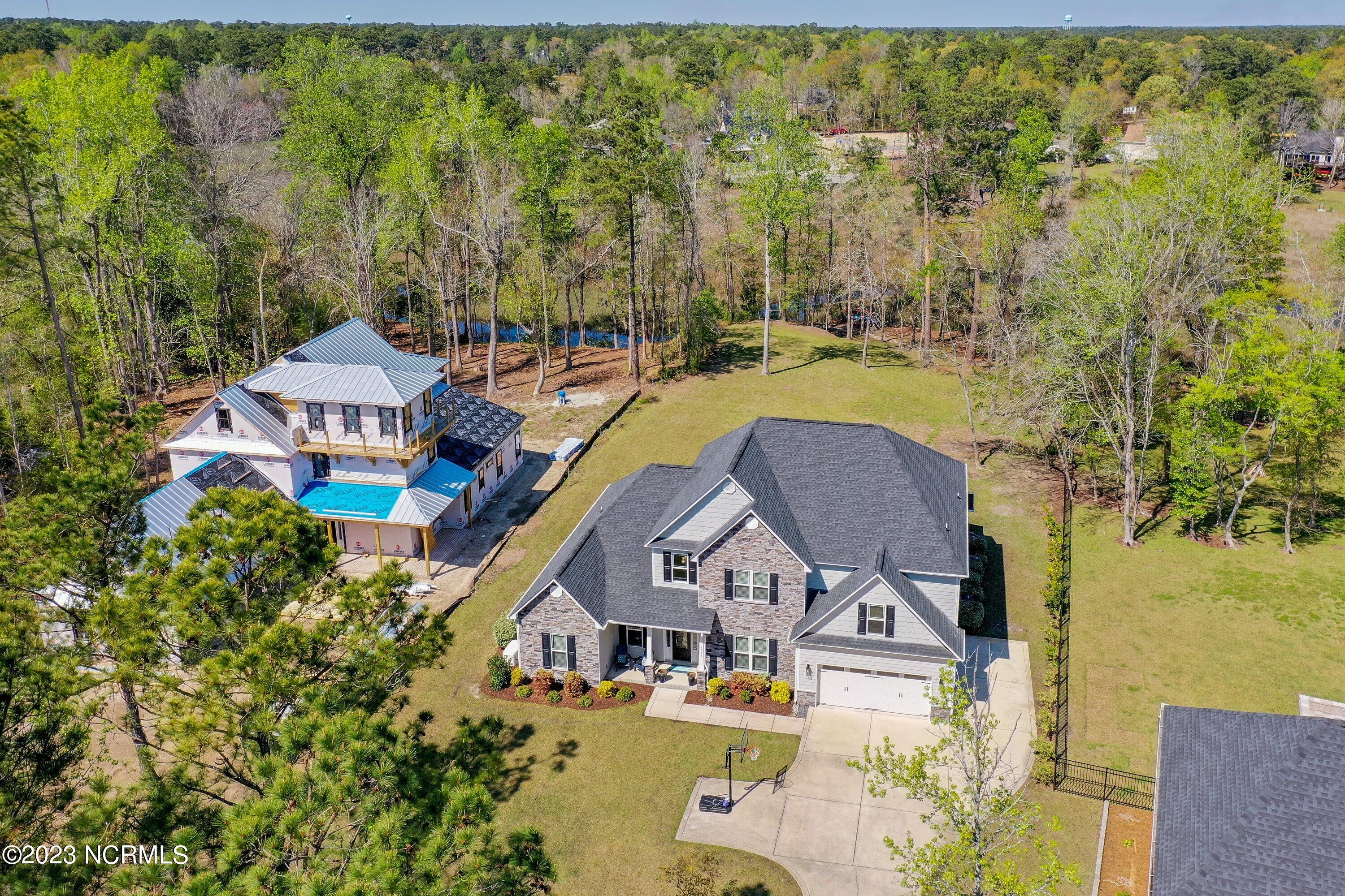 1035 Grandview Drive