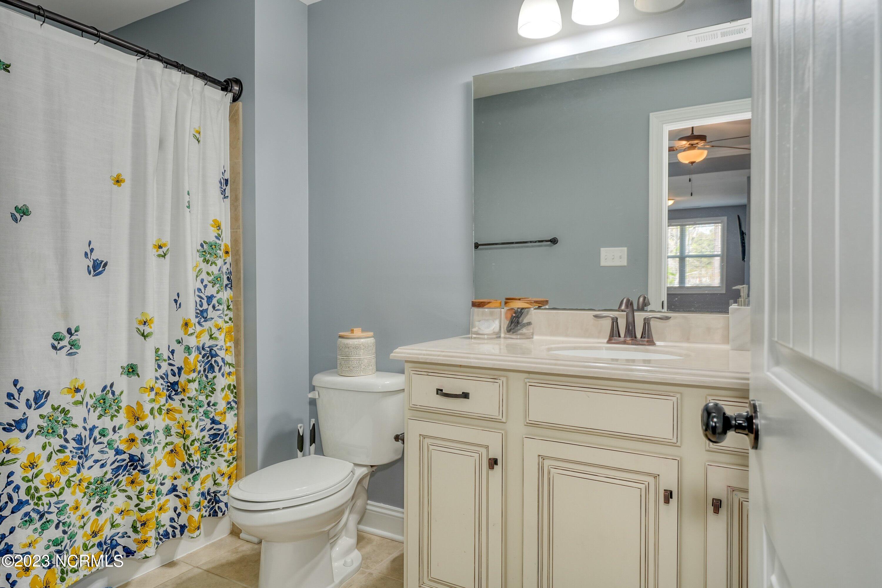 1035 Grandview Drive