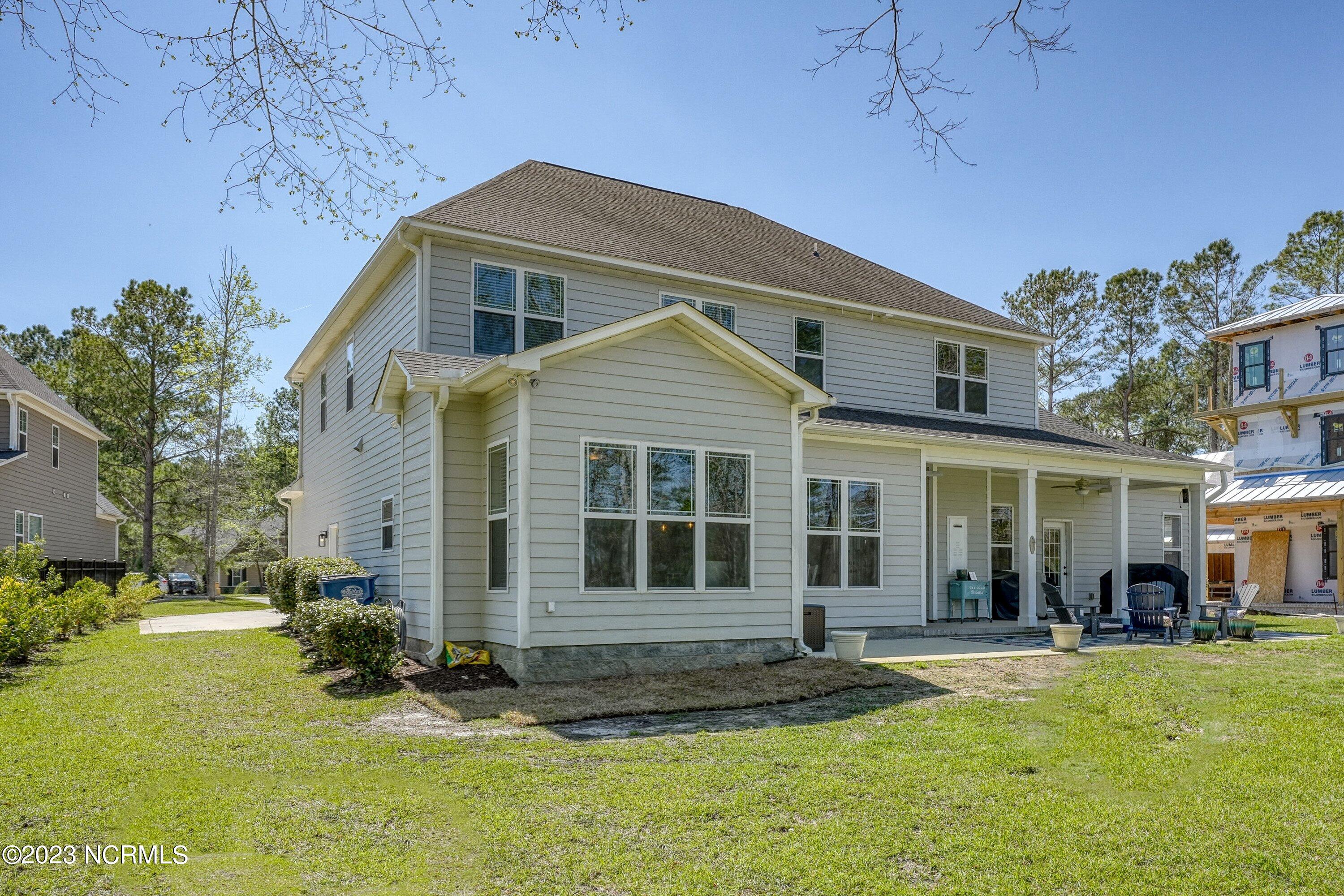 1035 Grandview Drive