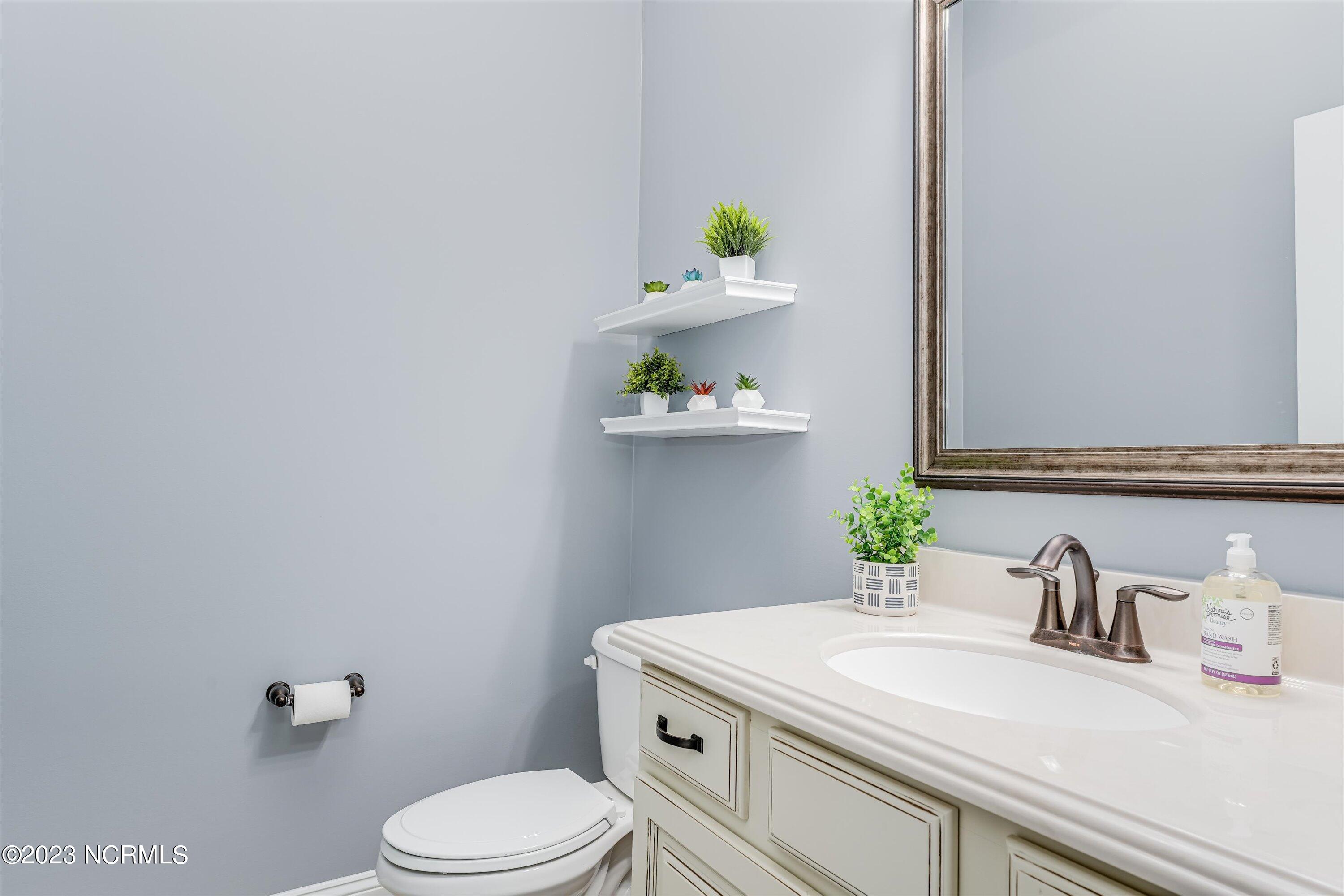 1035 Grandview Drive