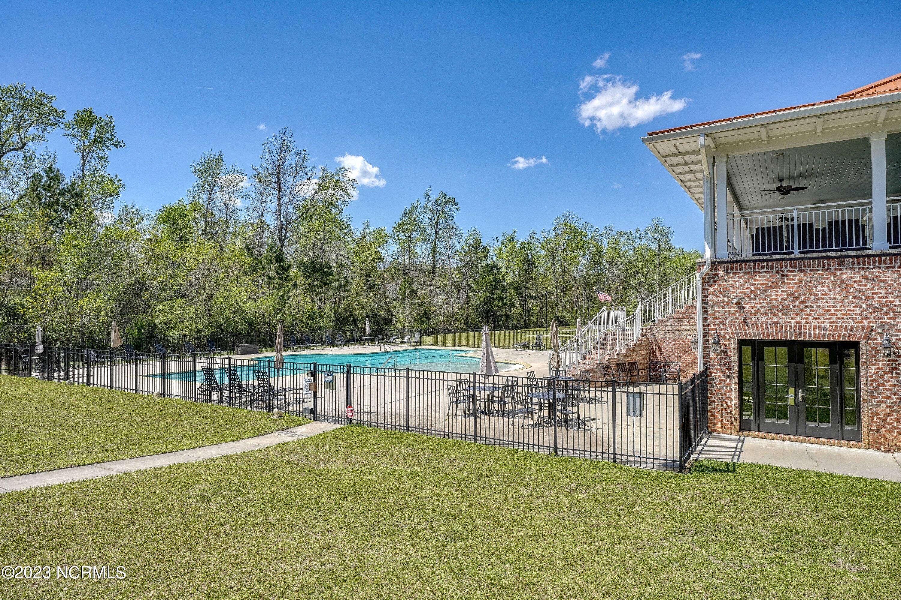 1035 Grandview Drive