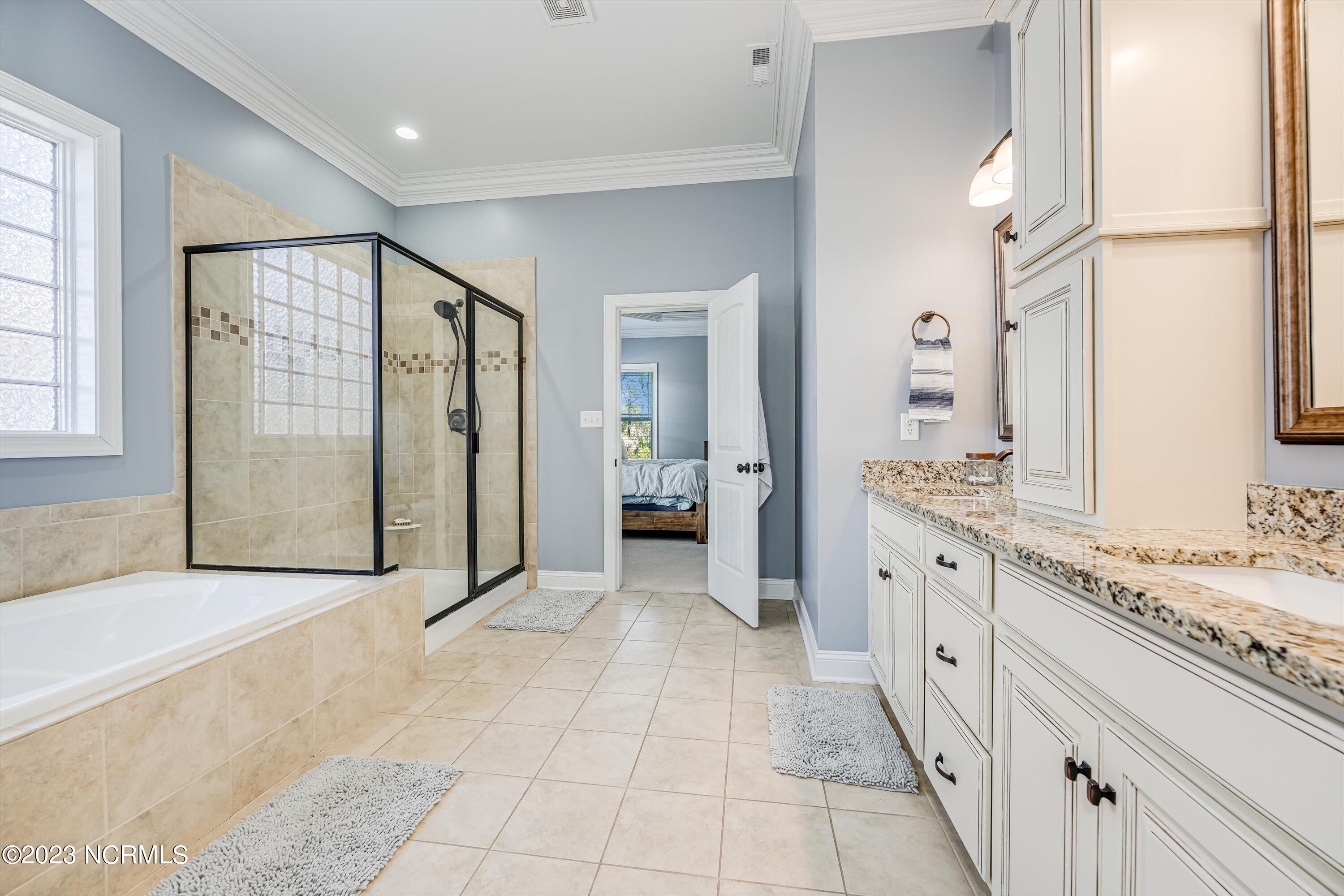 1035 Grandview Drive