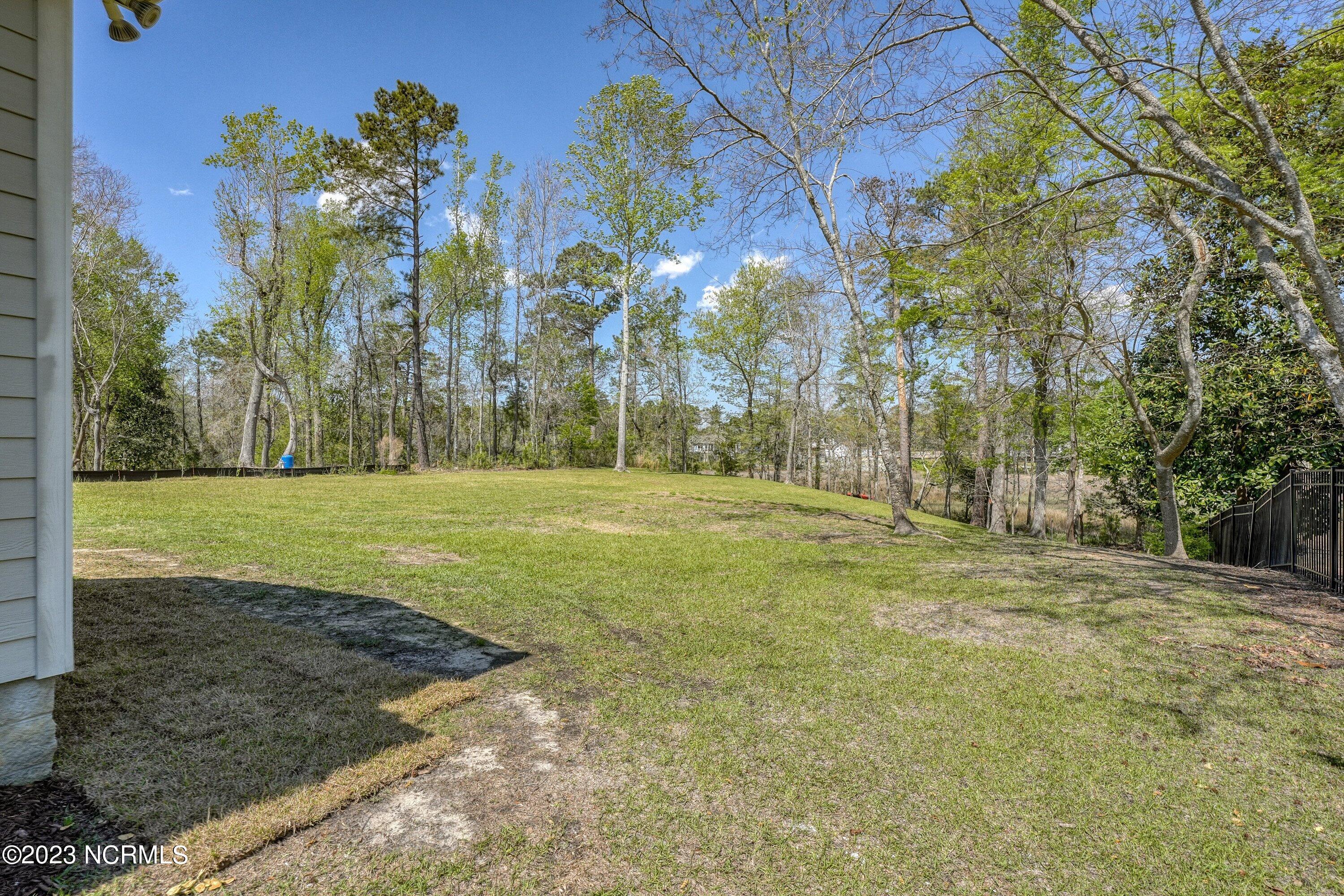 1035 Grandview Drive