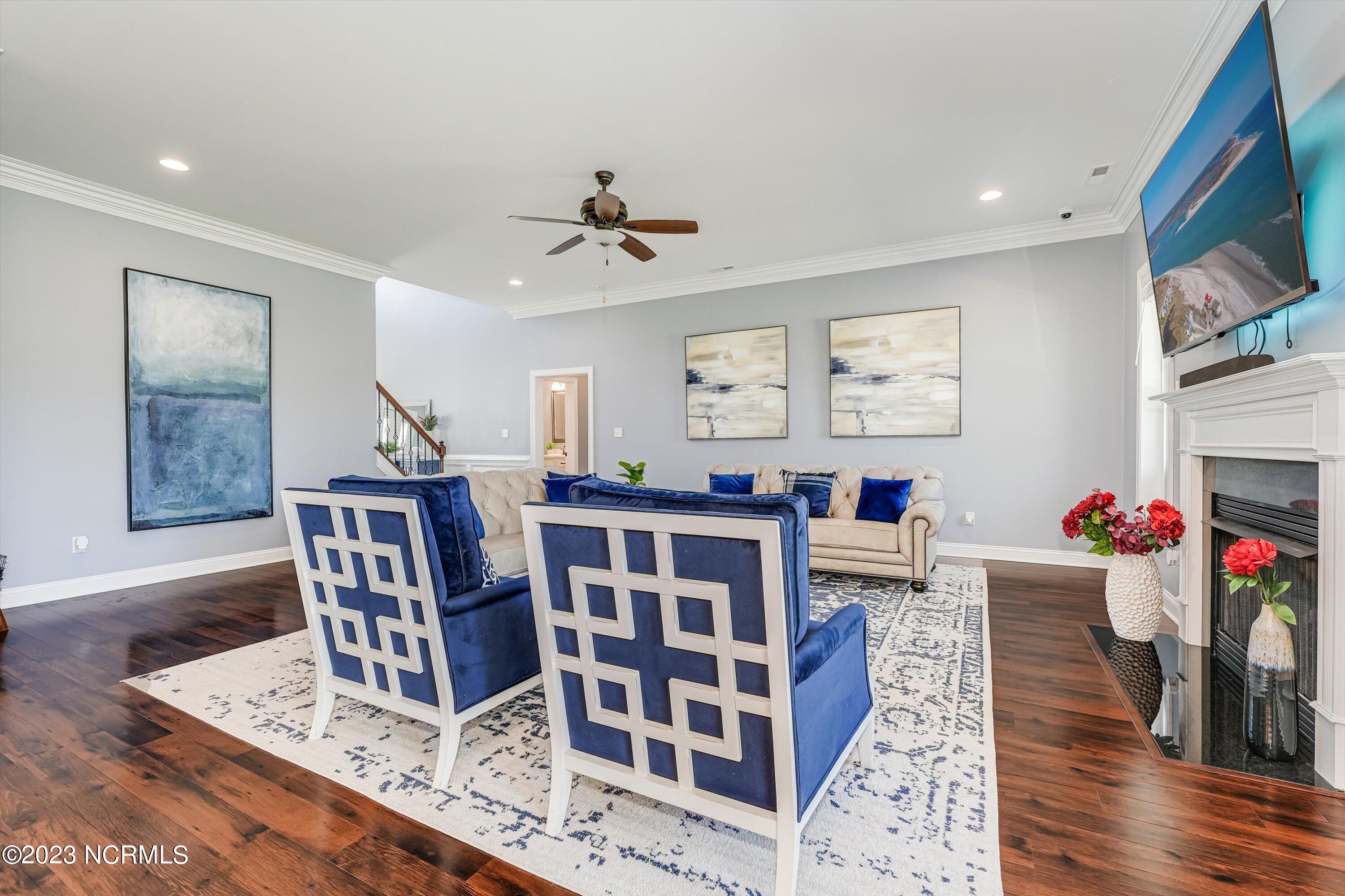 1035 Grandview Drive