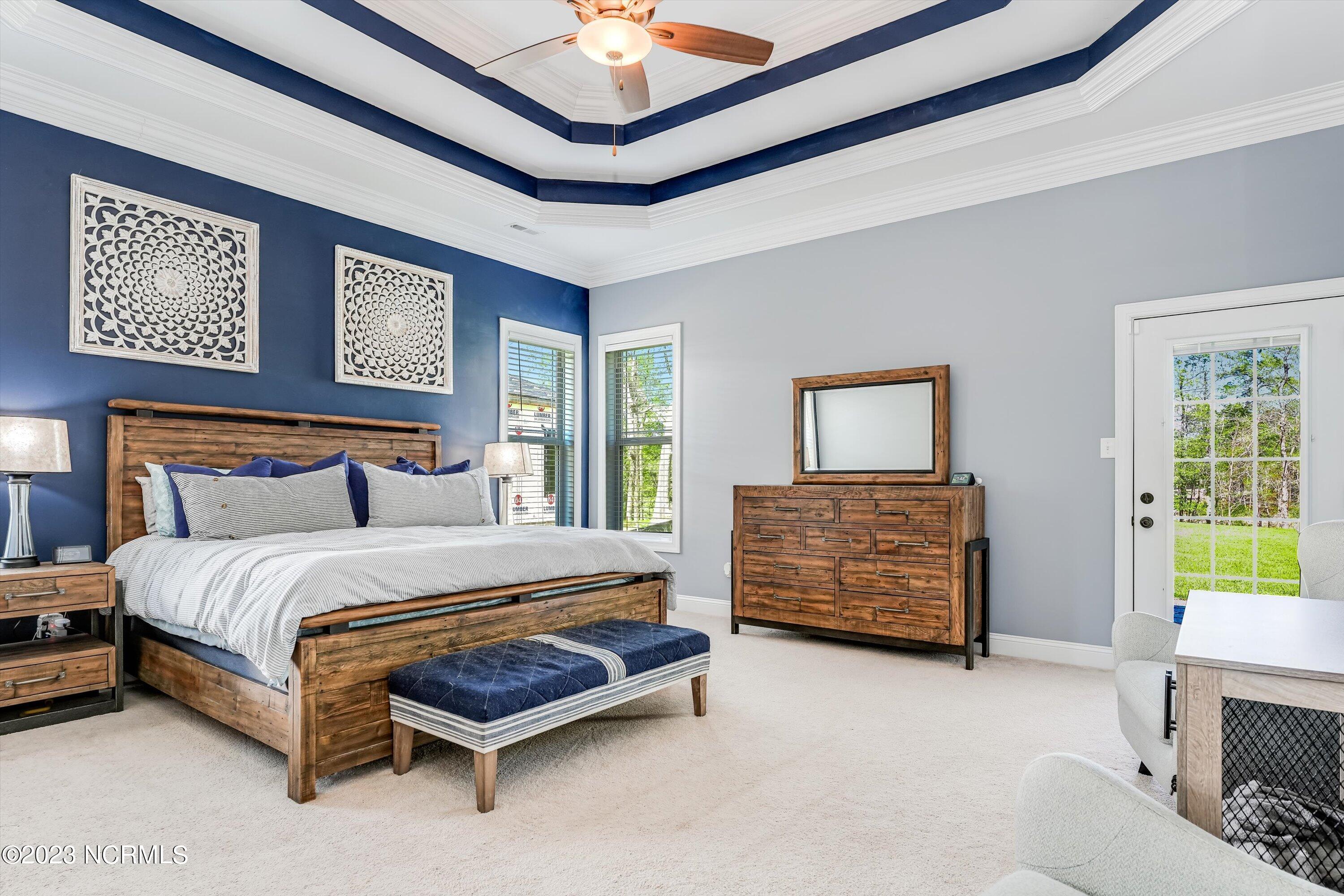 1035 Grandview Drive