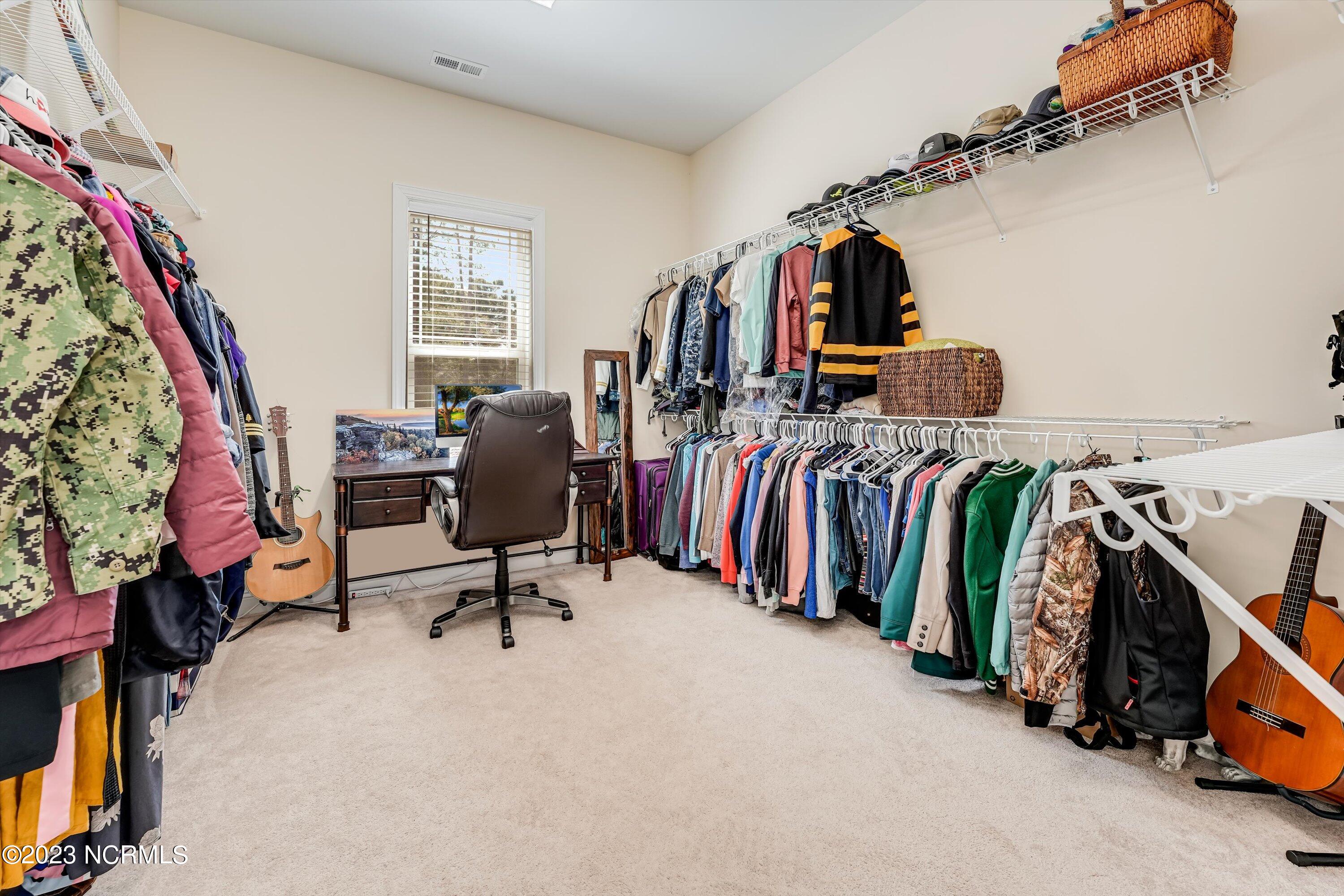 1035 Grandview Drive