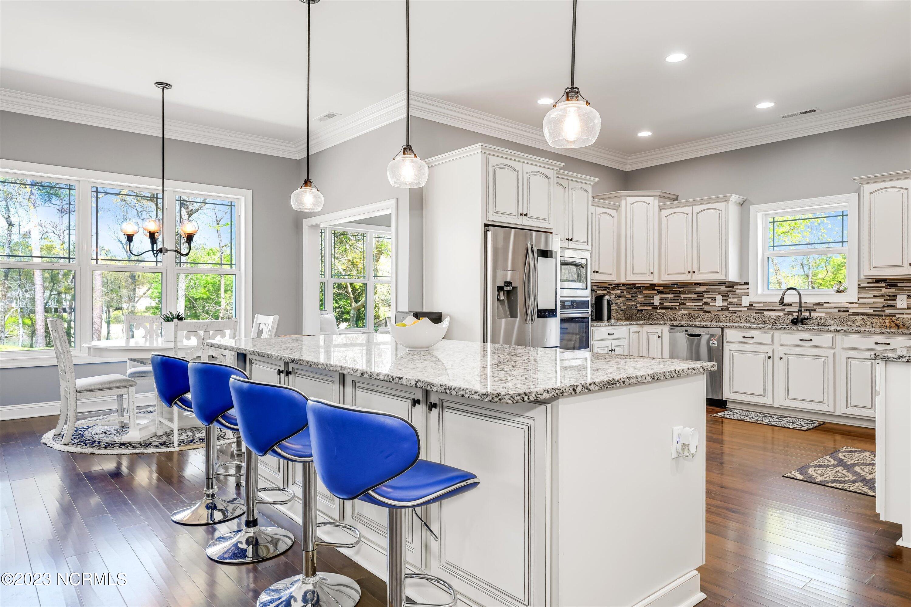 1035 Grandview Drive