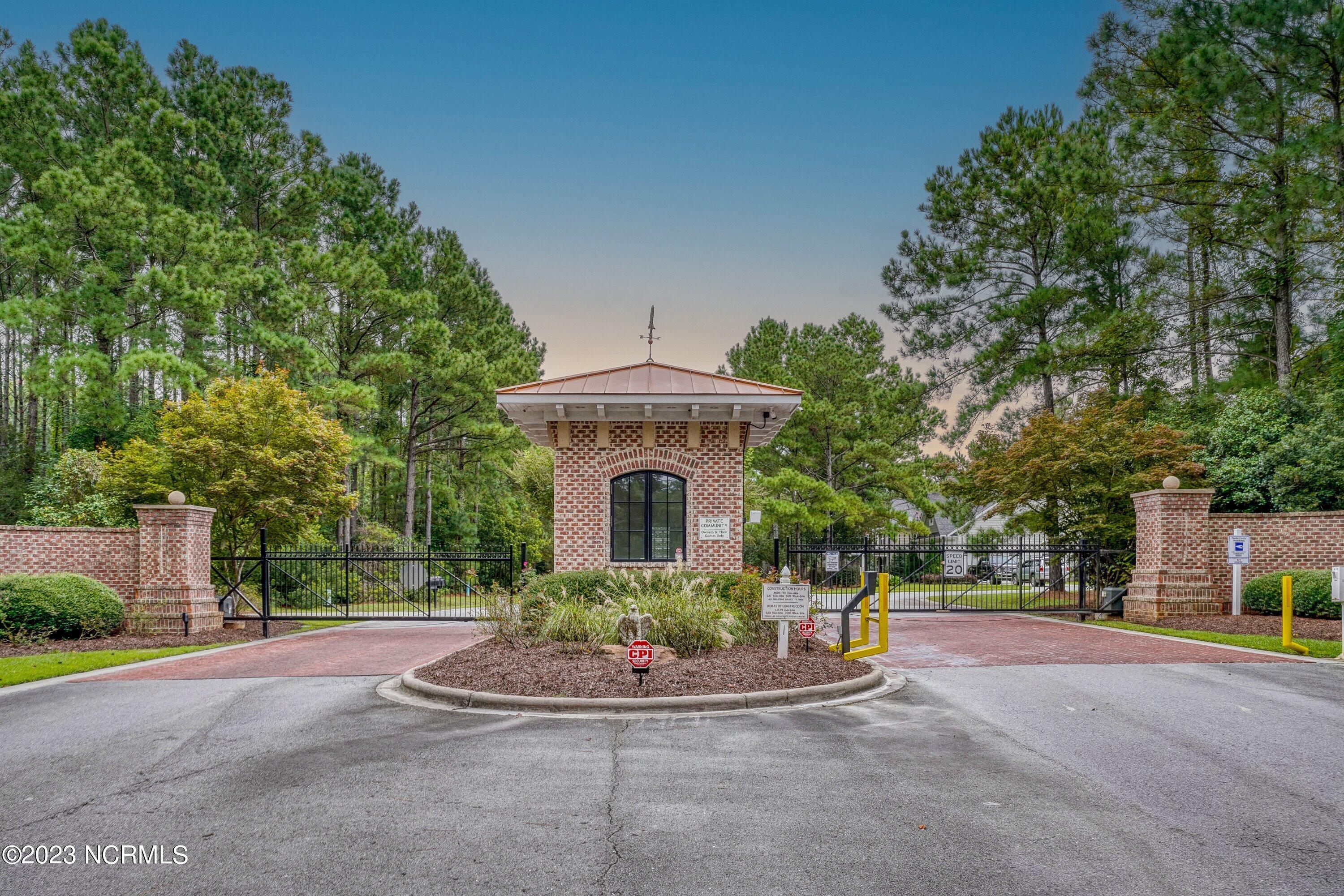 1035 Grandview Drive