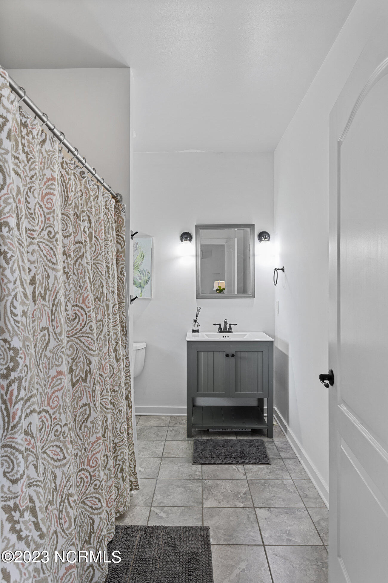 207 The Cape Boulevard