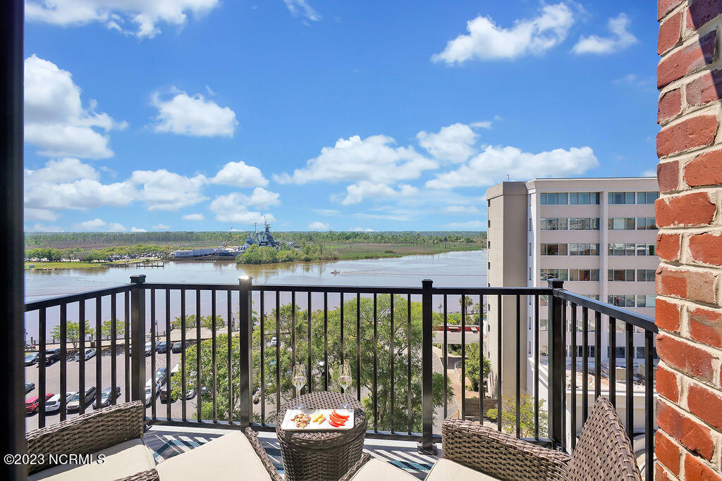 10 Grace Street, 703