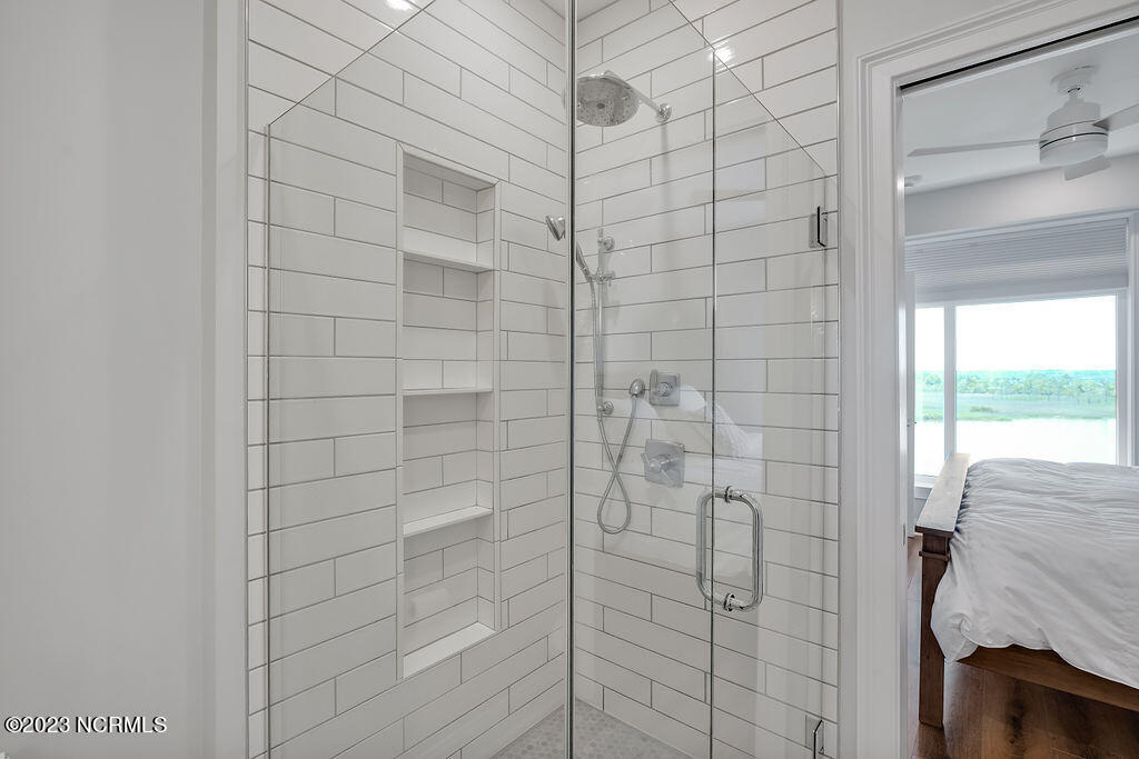 10 Grace Street, 703