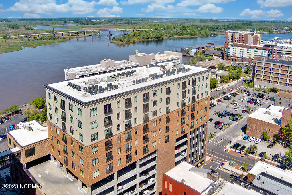 10 Grace Street, 703