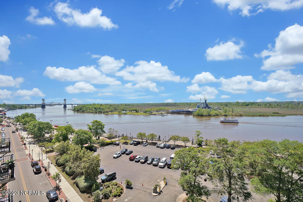 10 Grace Street, 703