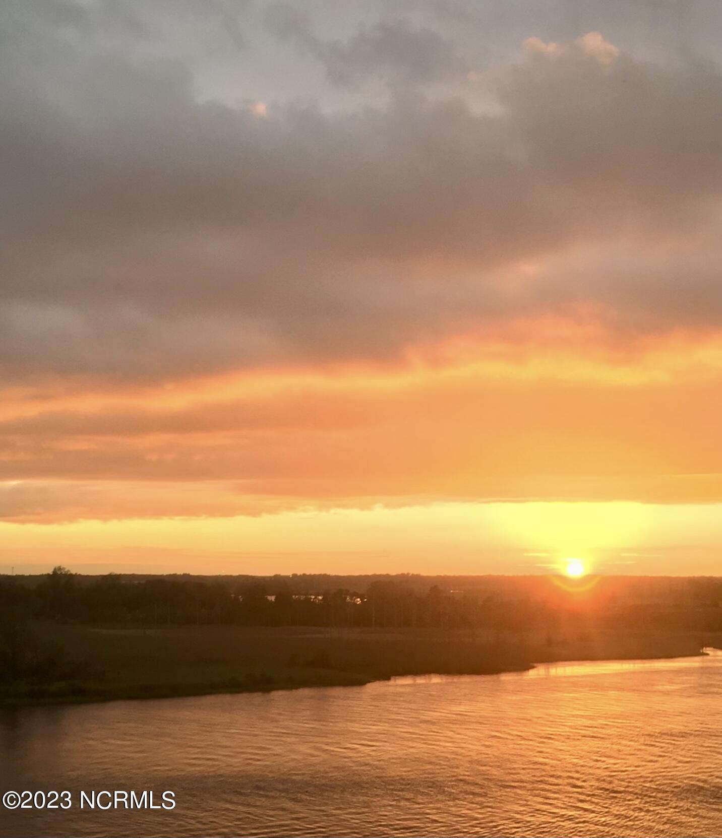 10 Grace Street, 703