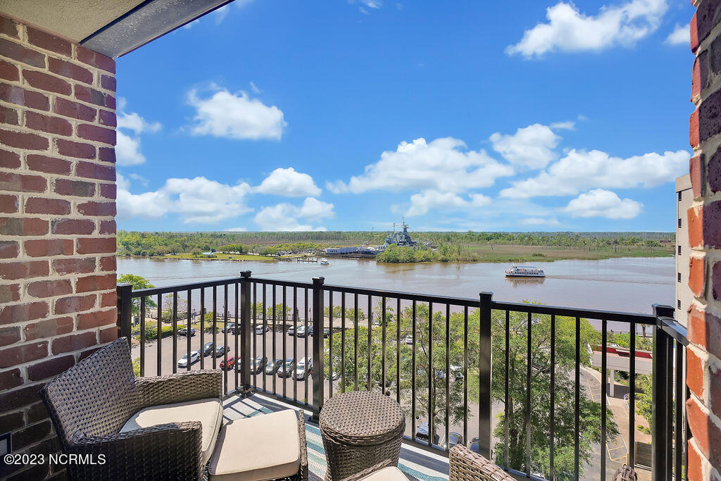 10 Grace Street, 703