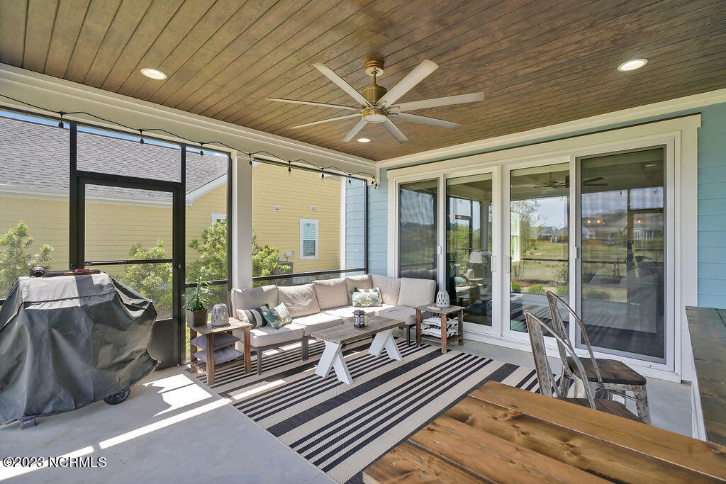 3319 Oyster Tabby Drive