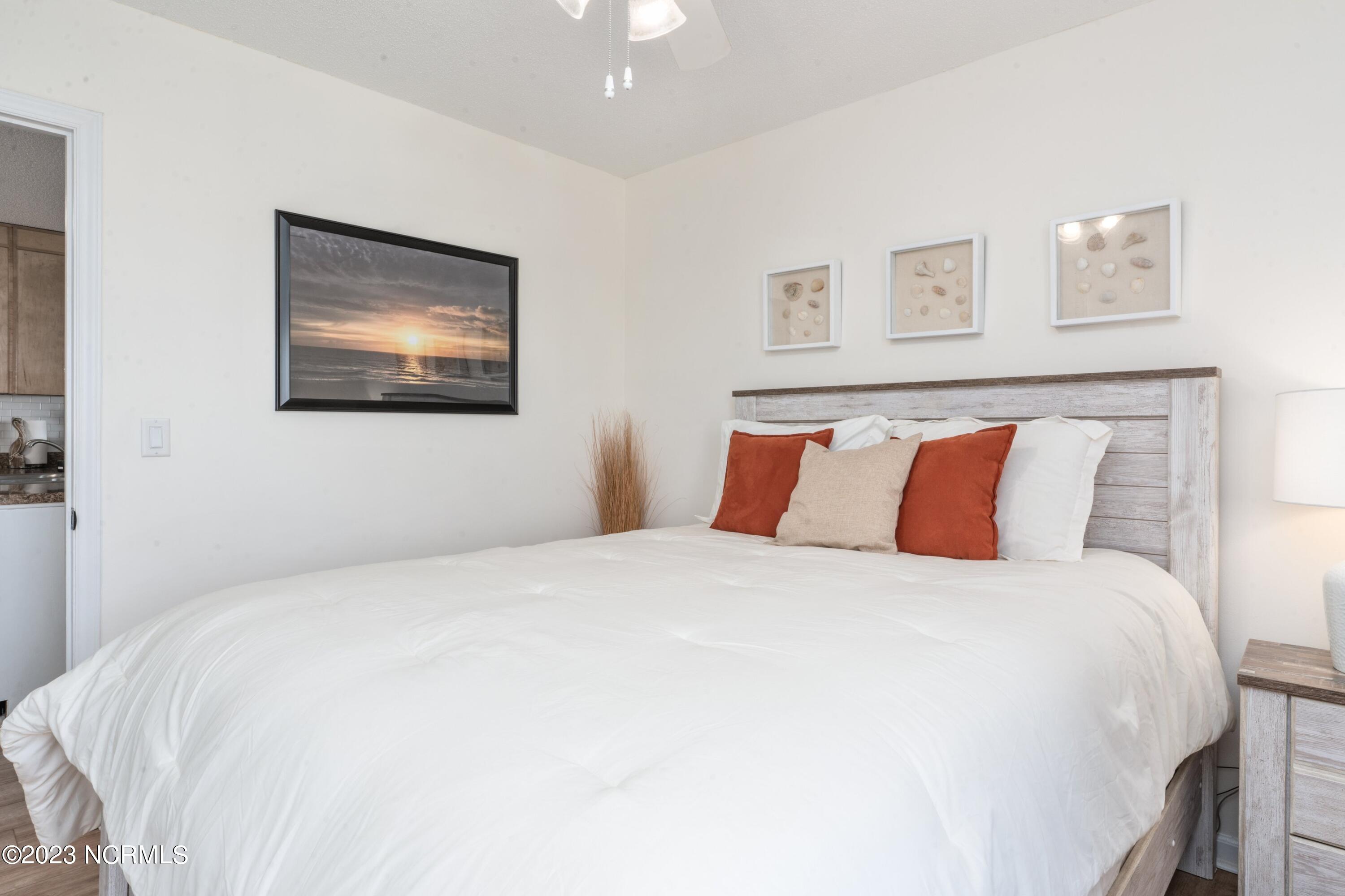 1423 S Lake Park Boulevard, 2b