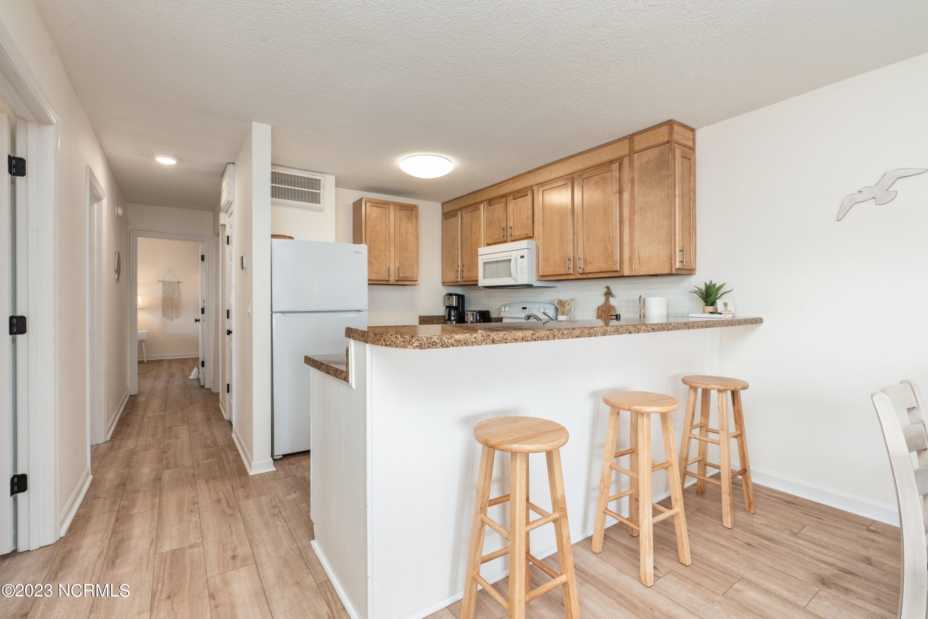 1423 S Lake Park Boulevard, 2b