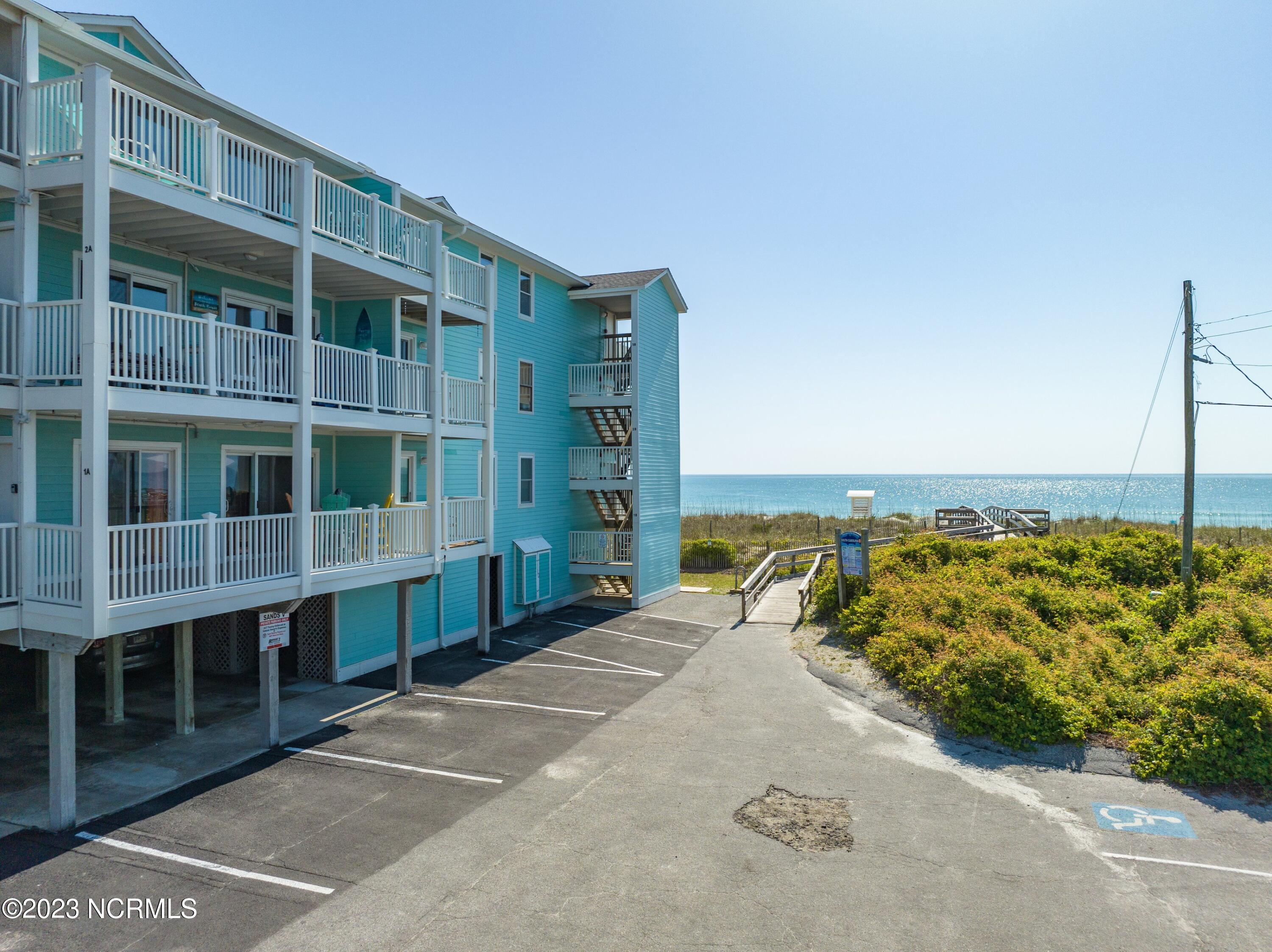 1423 S Lake Park Boulevard, 2b