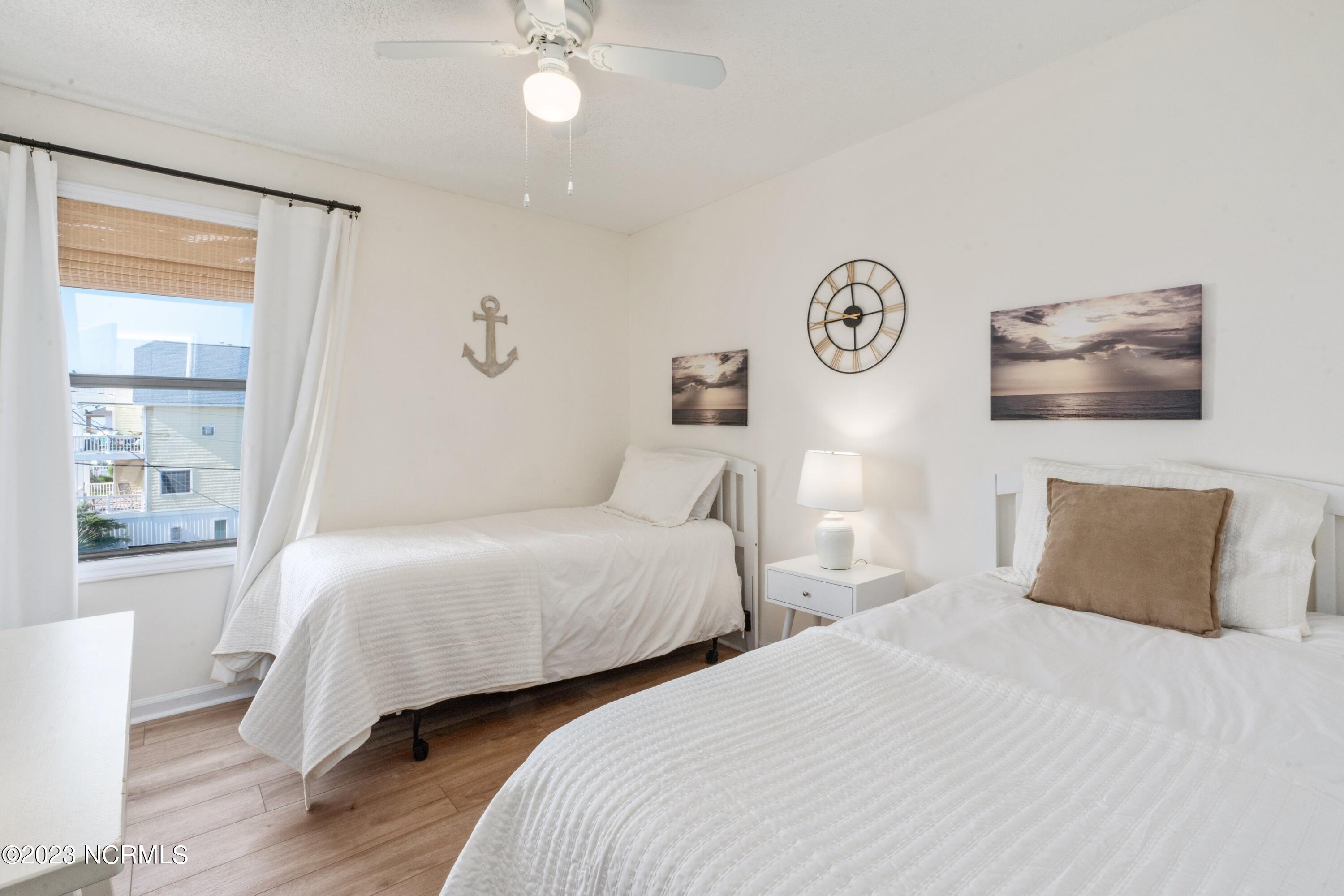 1423 S Lake Park Boulevard, 2b