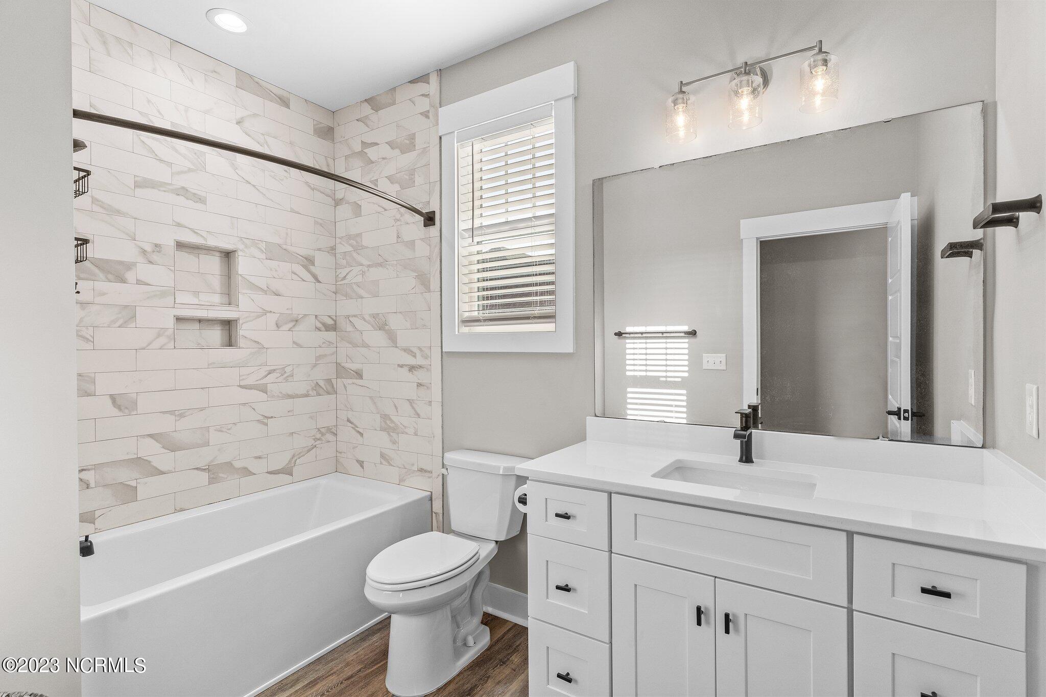 319 The Cape Boulevard