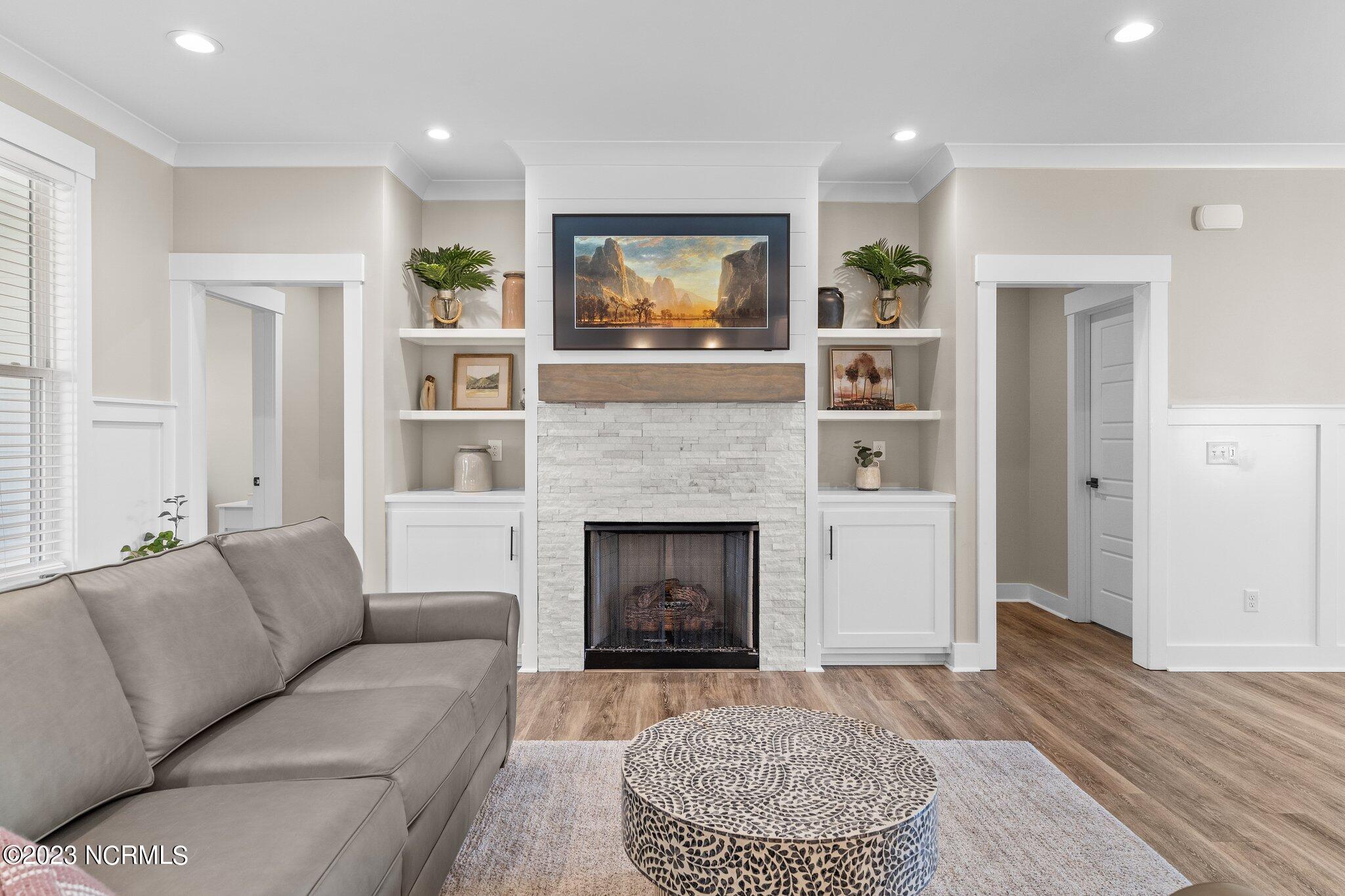 319 The Cape Boulevard