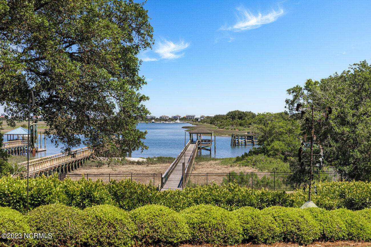 1450 Edgewater Club Road