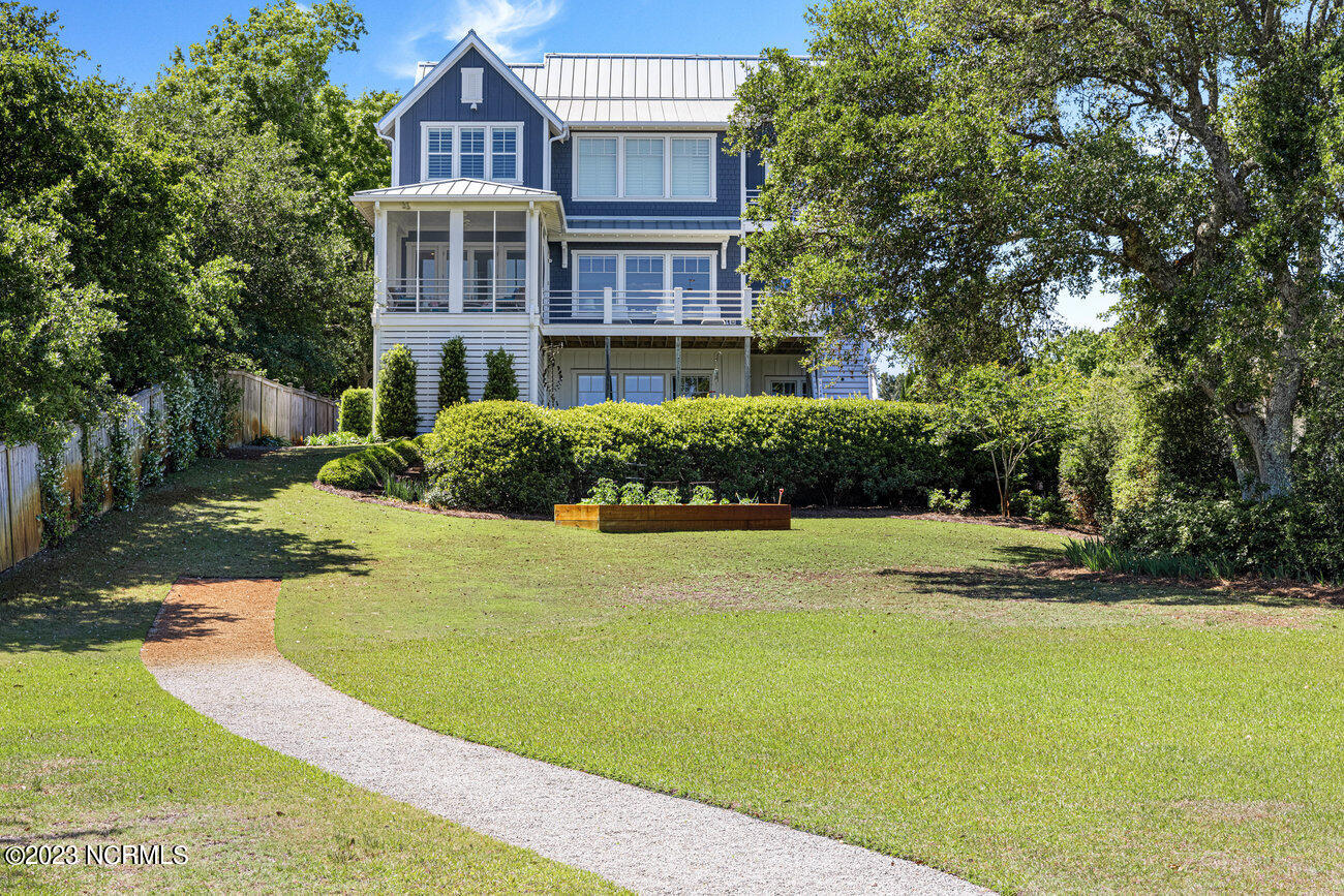 1450 Edgewater Club Road